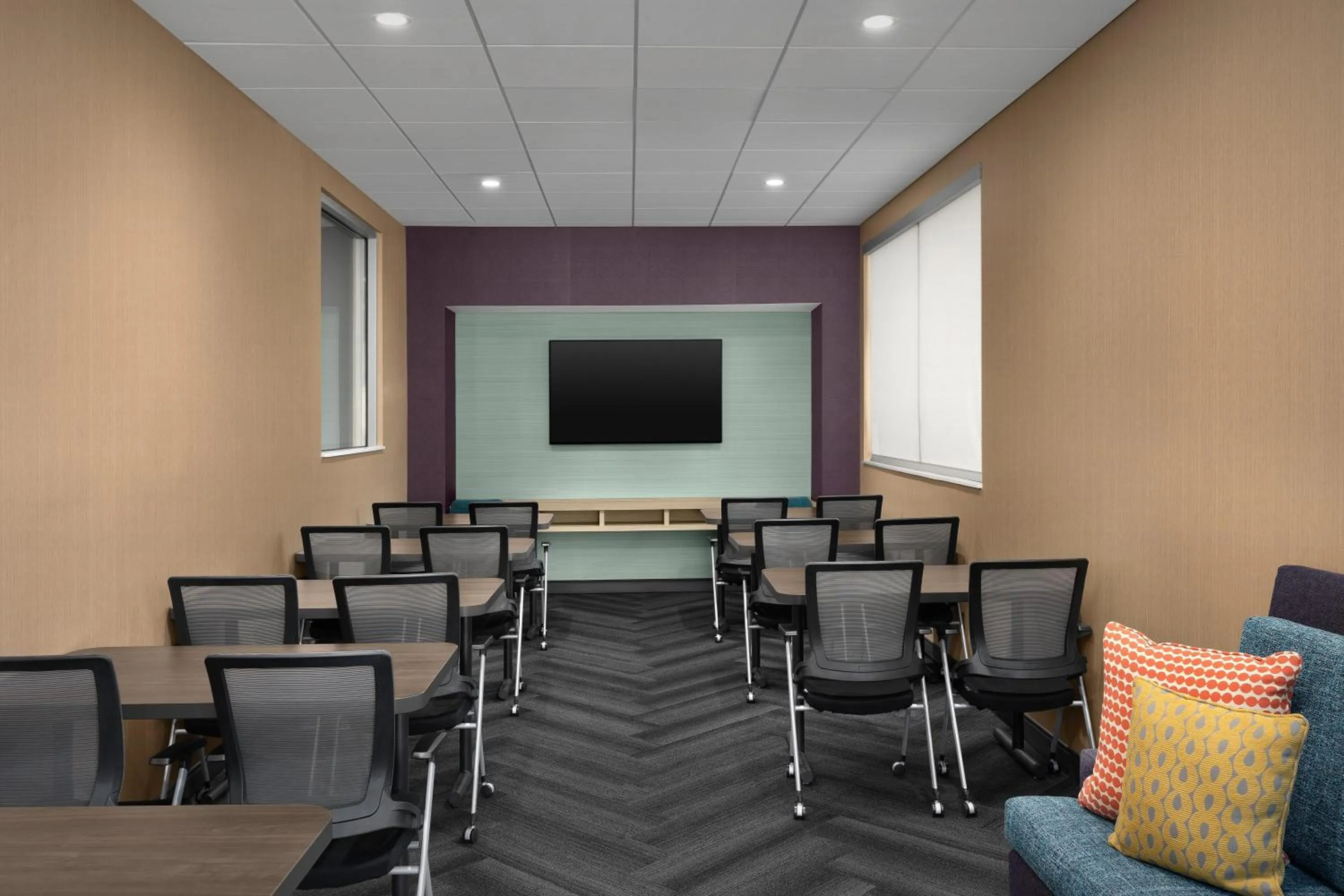 Meeting/conference room in Tru By Hilton Stockbridge
