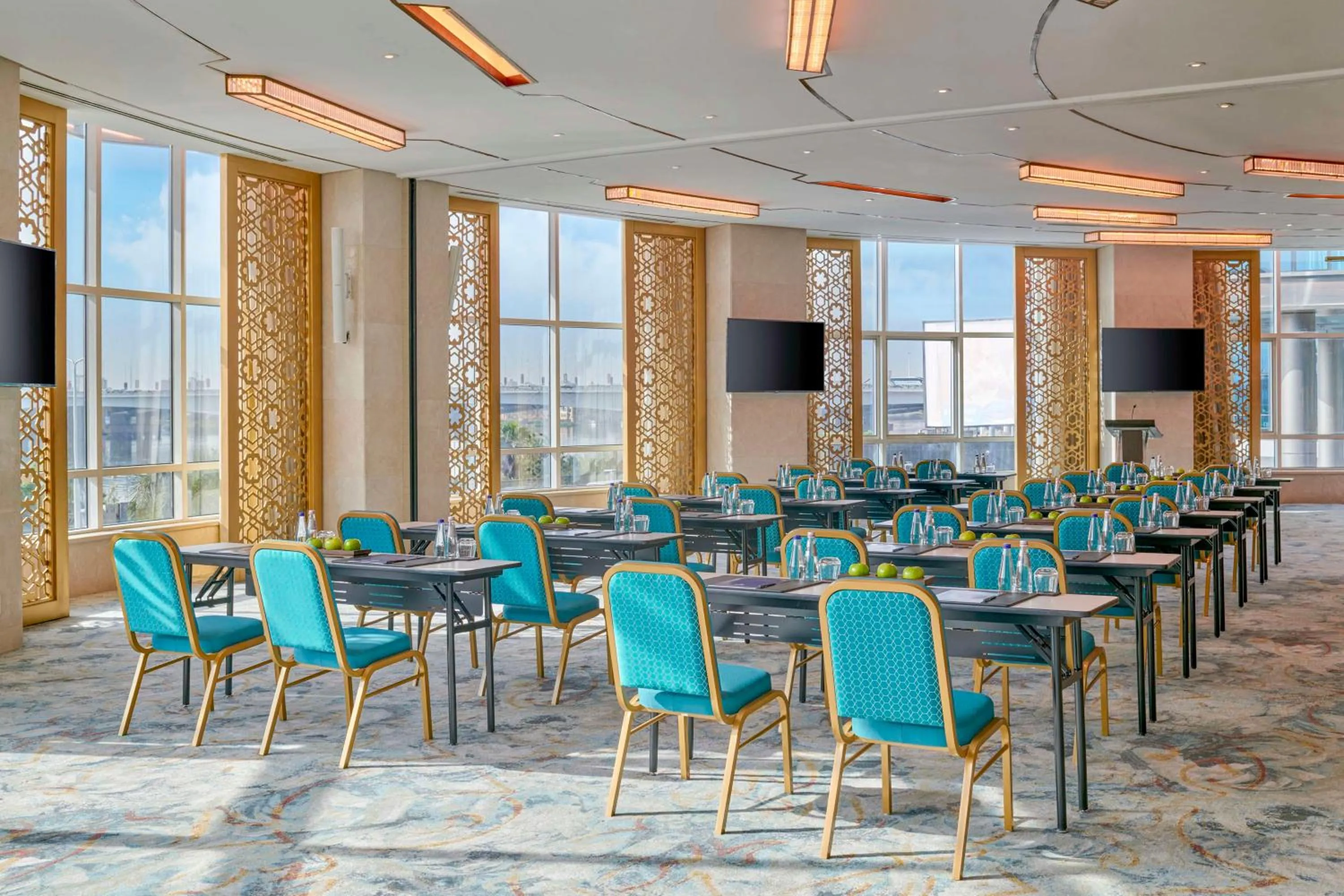 Meeting/conference room in Hilton Cairo Nile Maadi