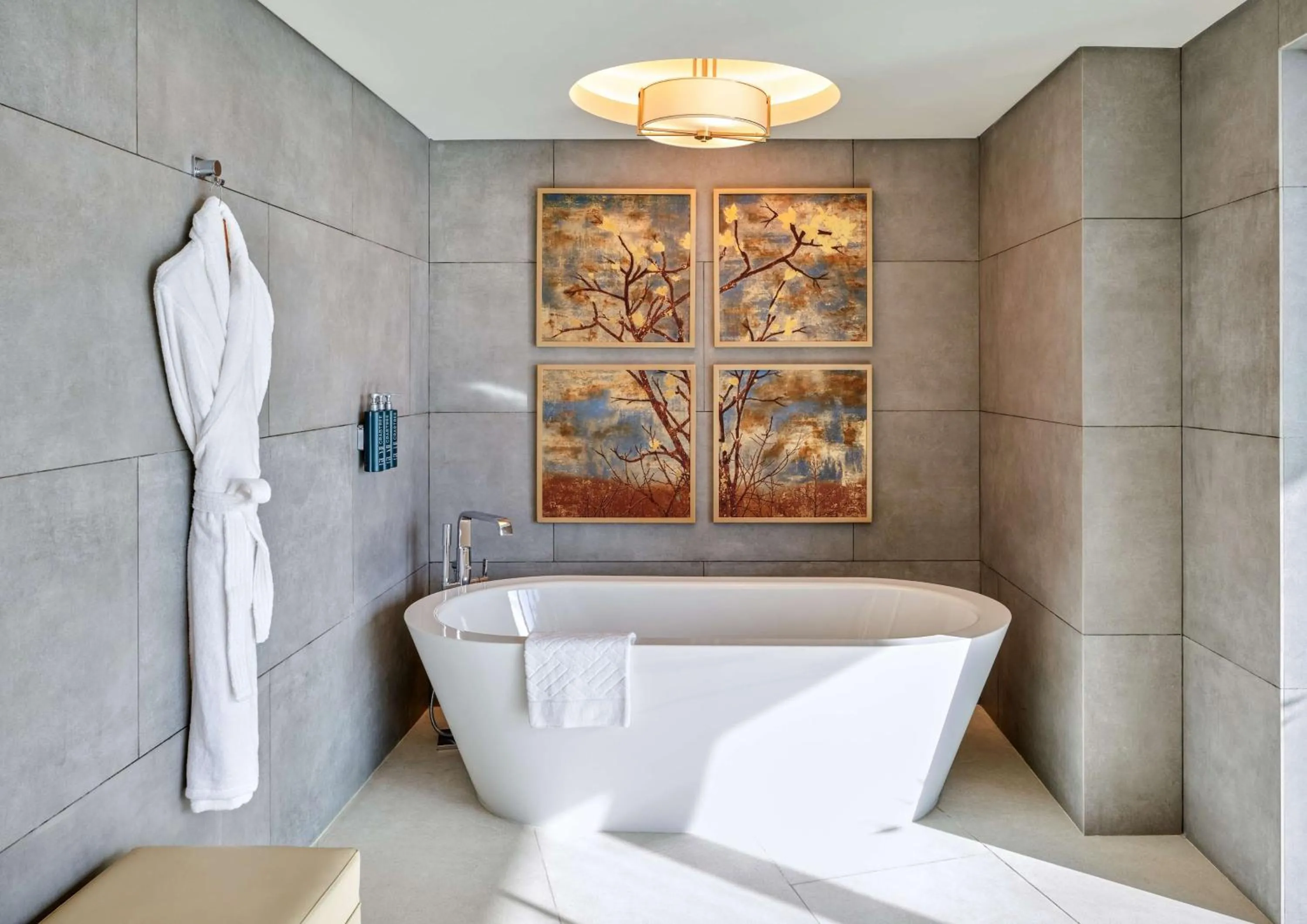 Bathroom in Hilton Cairo Nile Maadi