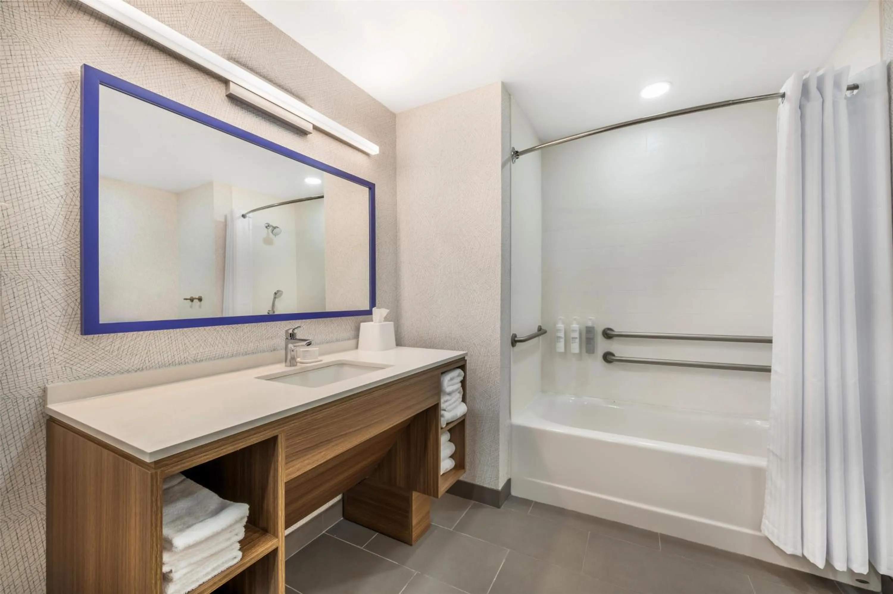 Bathroom in Home2 Suites By Hilton Harrisonburg University