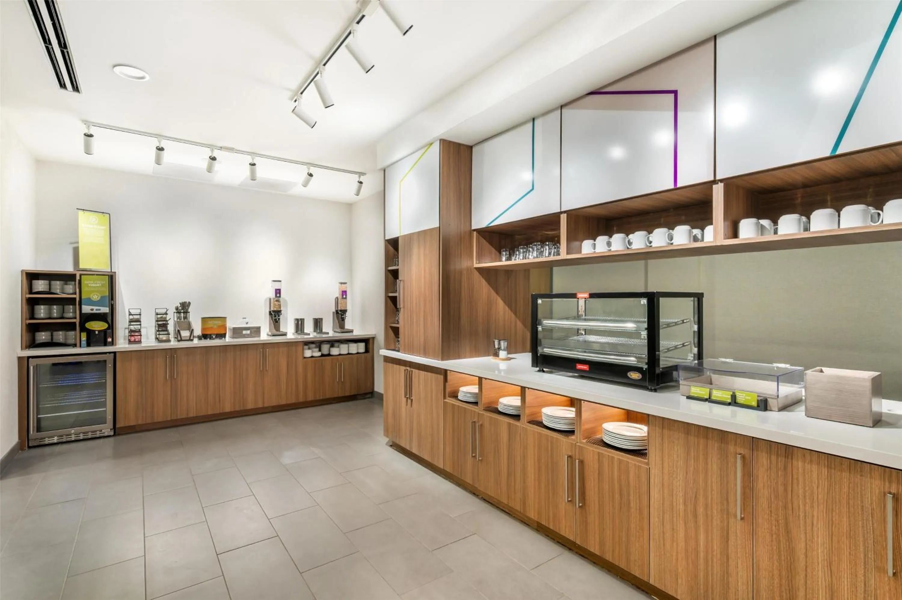 Breakfast in Home2 Suites By Hilton Harrisonburg University