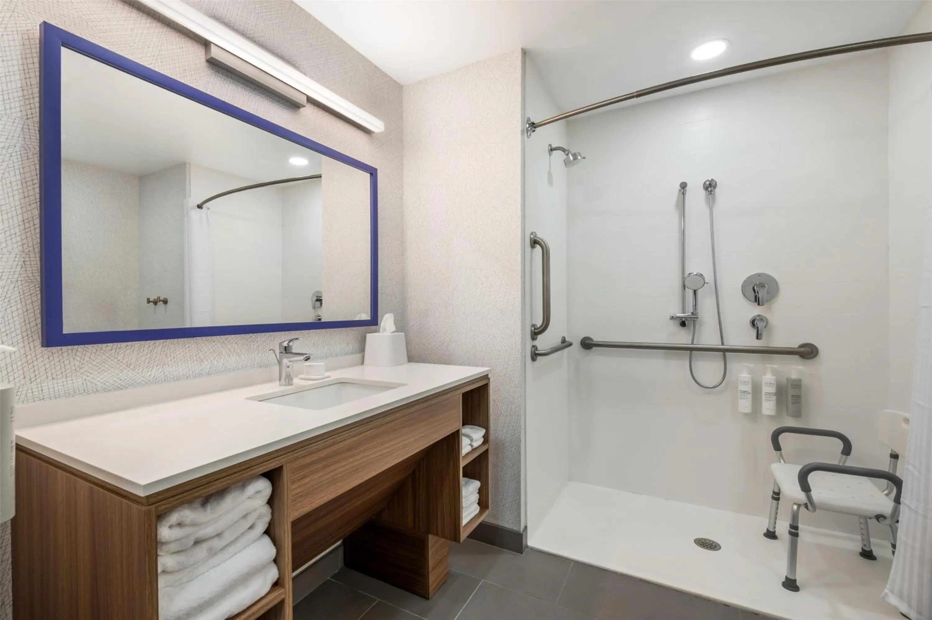 Bathroom in Home2 Suites By Hilton Harrisonburg University