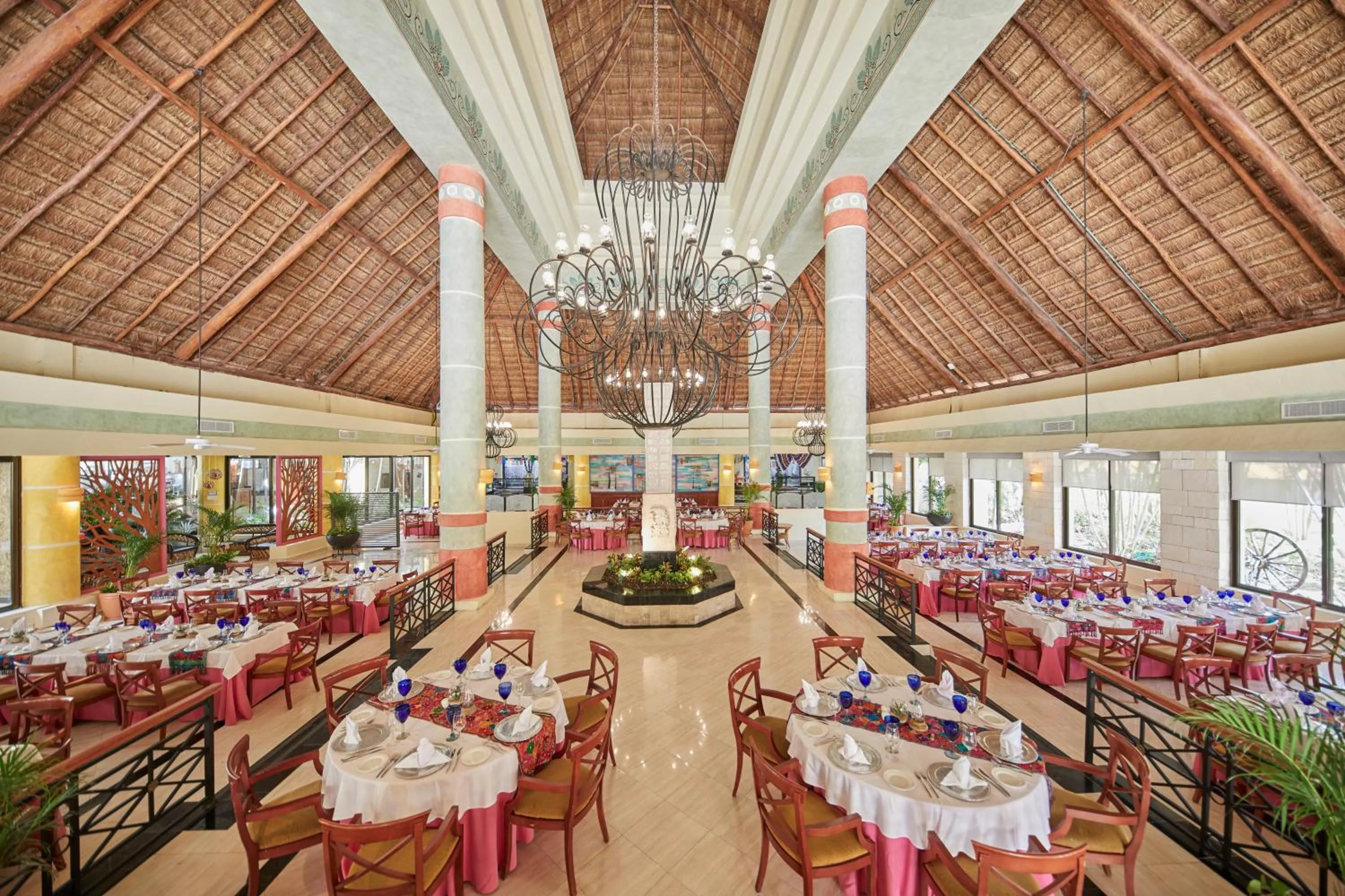 Restaurant/places to eat in Bahia Principe Grand Coba - All Inclusive