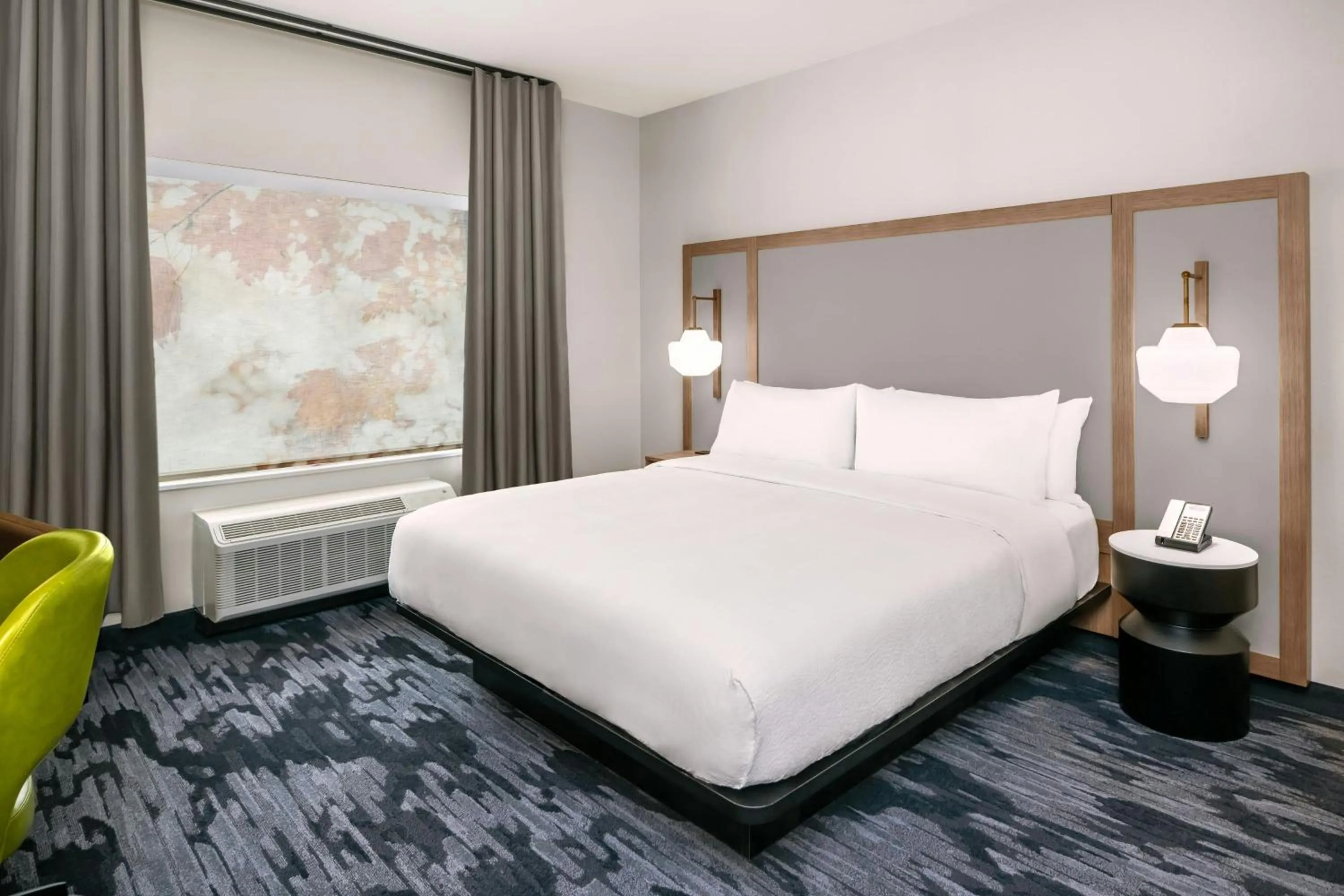 Photo of the whole room, Bed in Fairfield by Marriott Inn & Suites Gravenhurst Muskoka