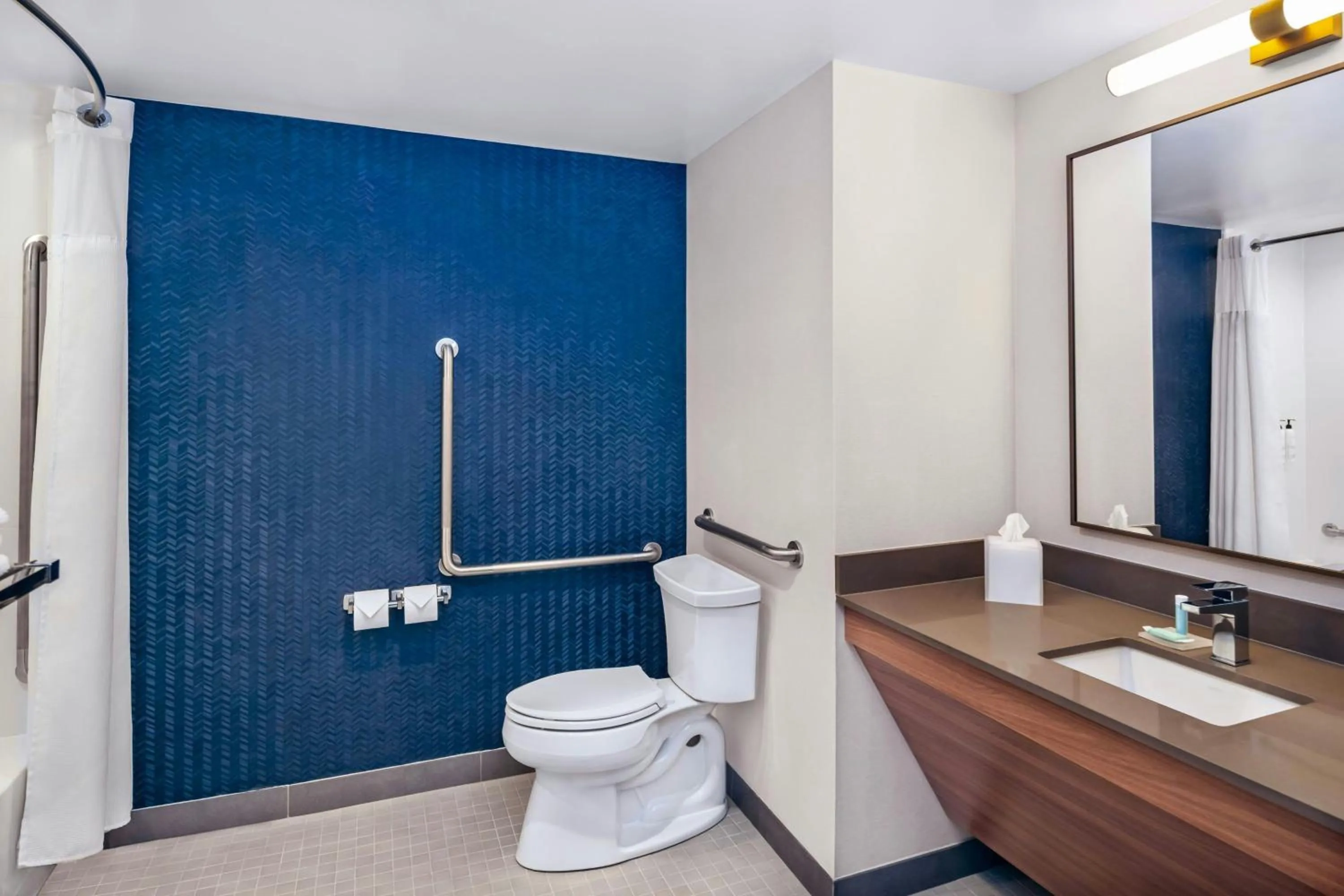 Bathroom in Fairfield by Marriott Inn & Suites Gravenhurst Muskoka