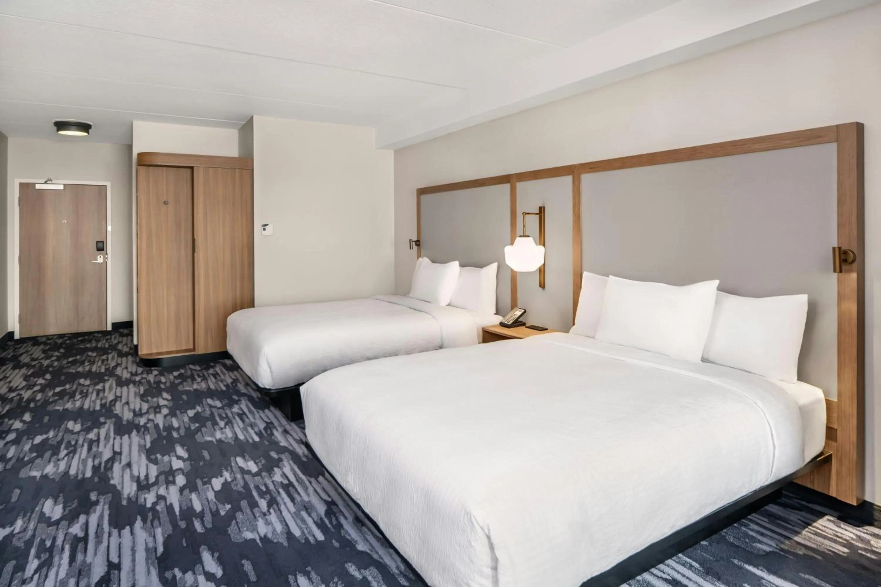 Photo of the whole room, Bed in Fairfield by Marriott Inn & Suites Gravenhurst Muskoka