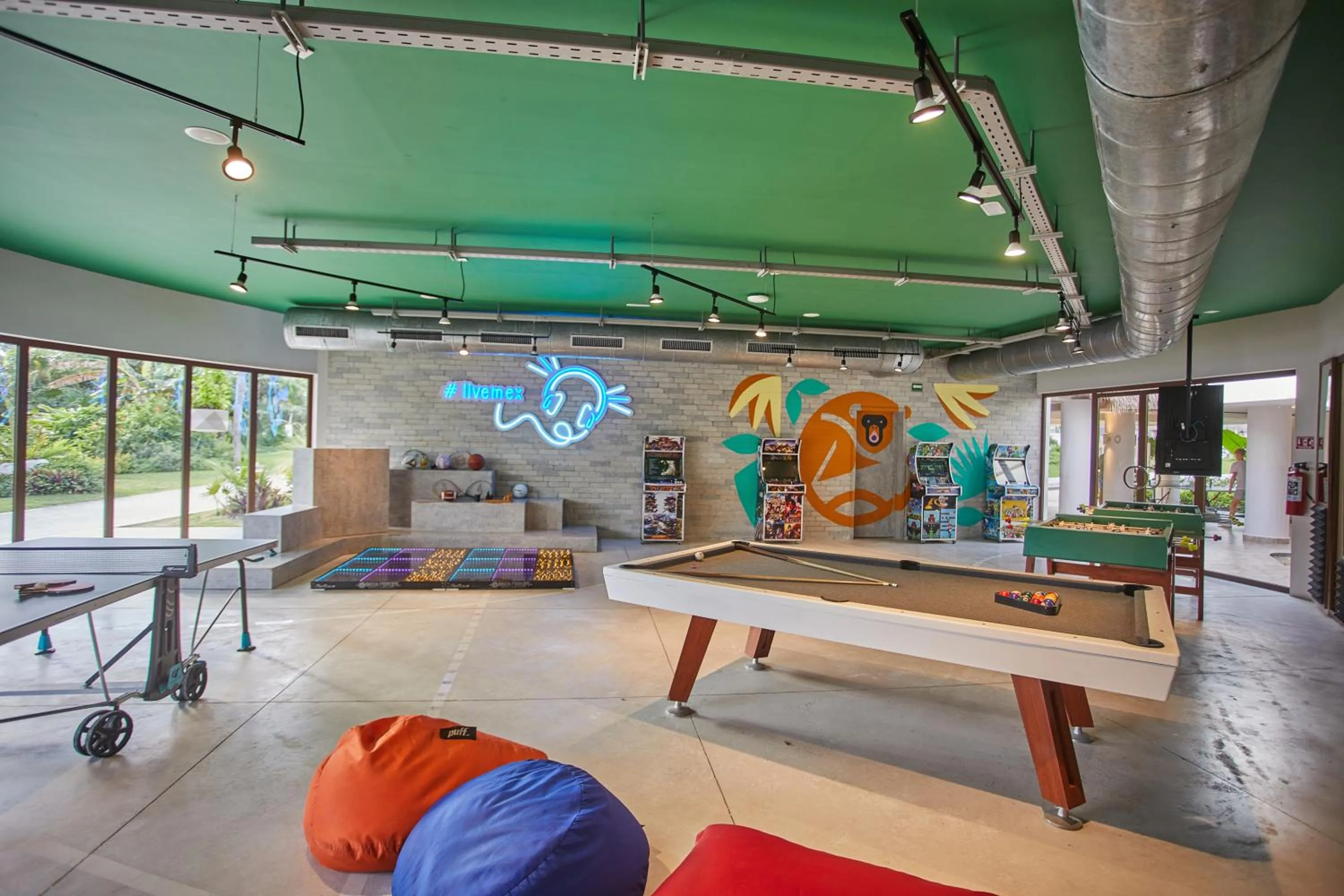 Communal lounge/ TV room in Bahia Principe Grand Tulum - All Inclusive