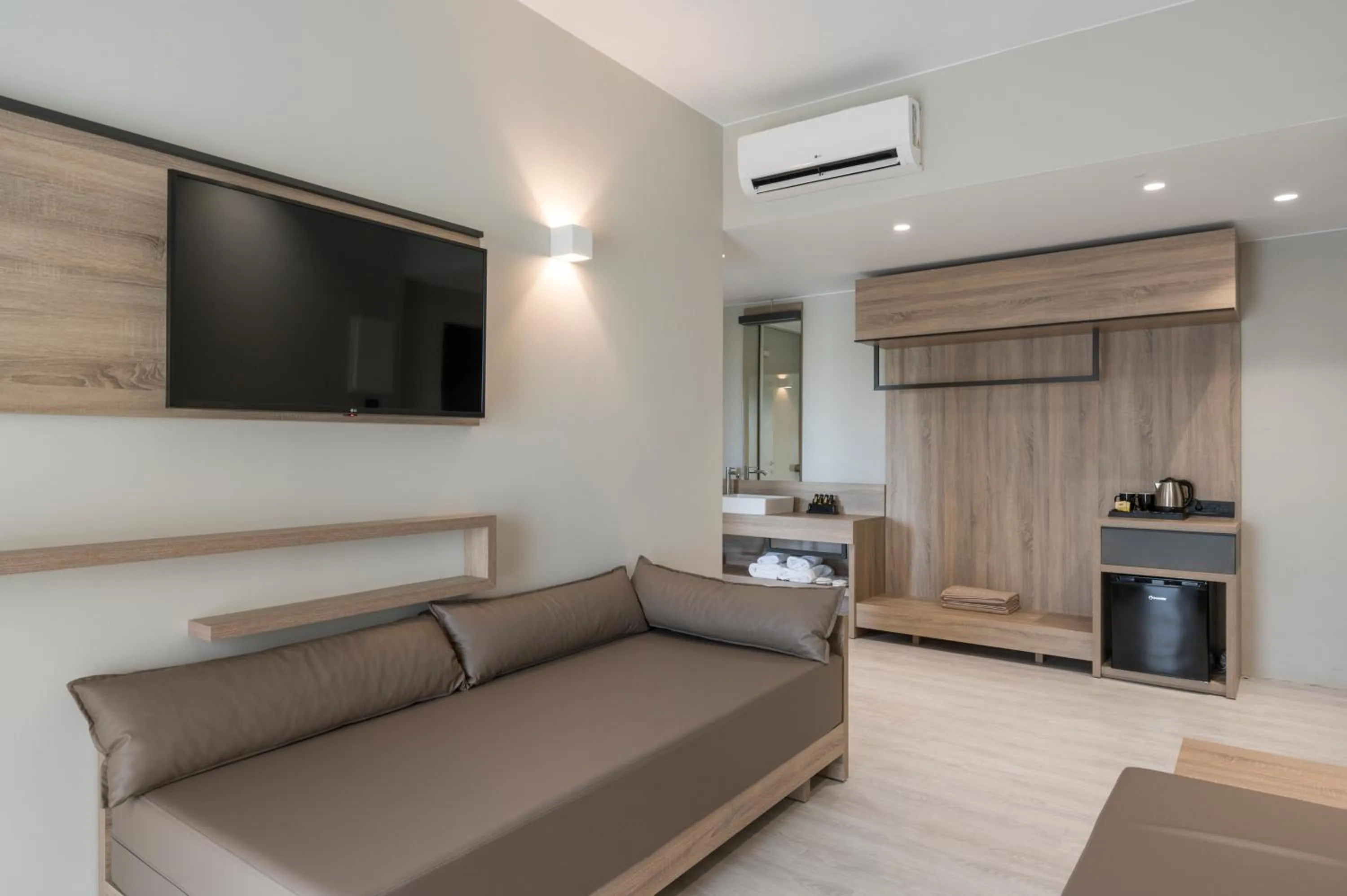 TV and multimedia in Mare Village Hotel