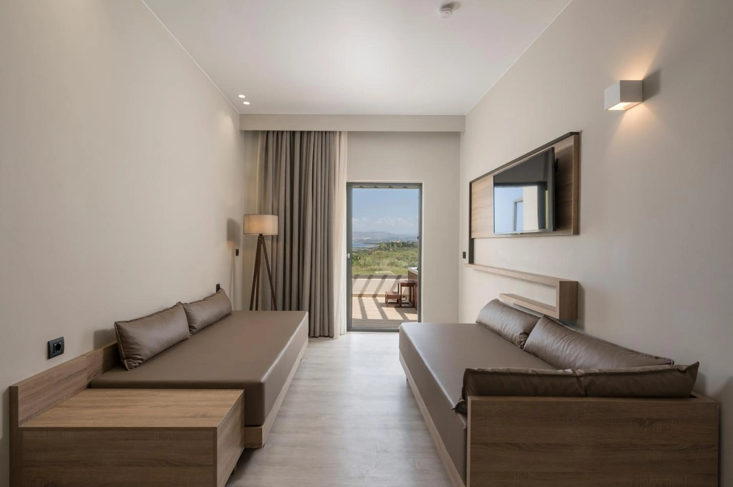 Balcony/Terrace, Bed in Mare Village Hotel