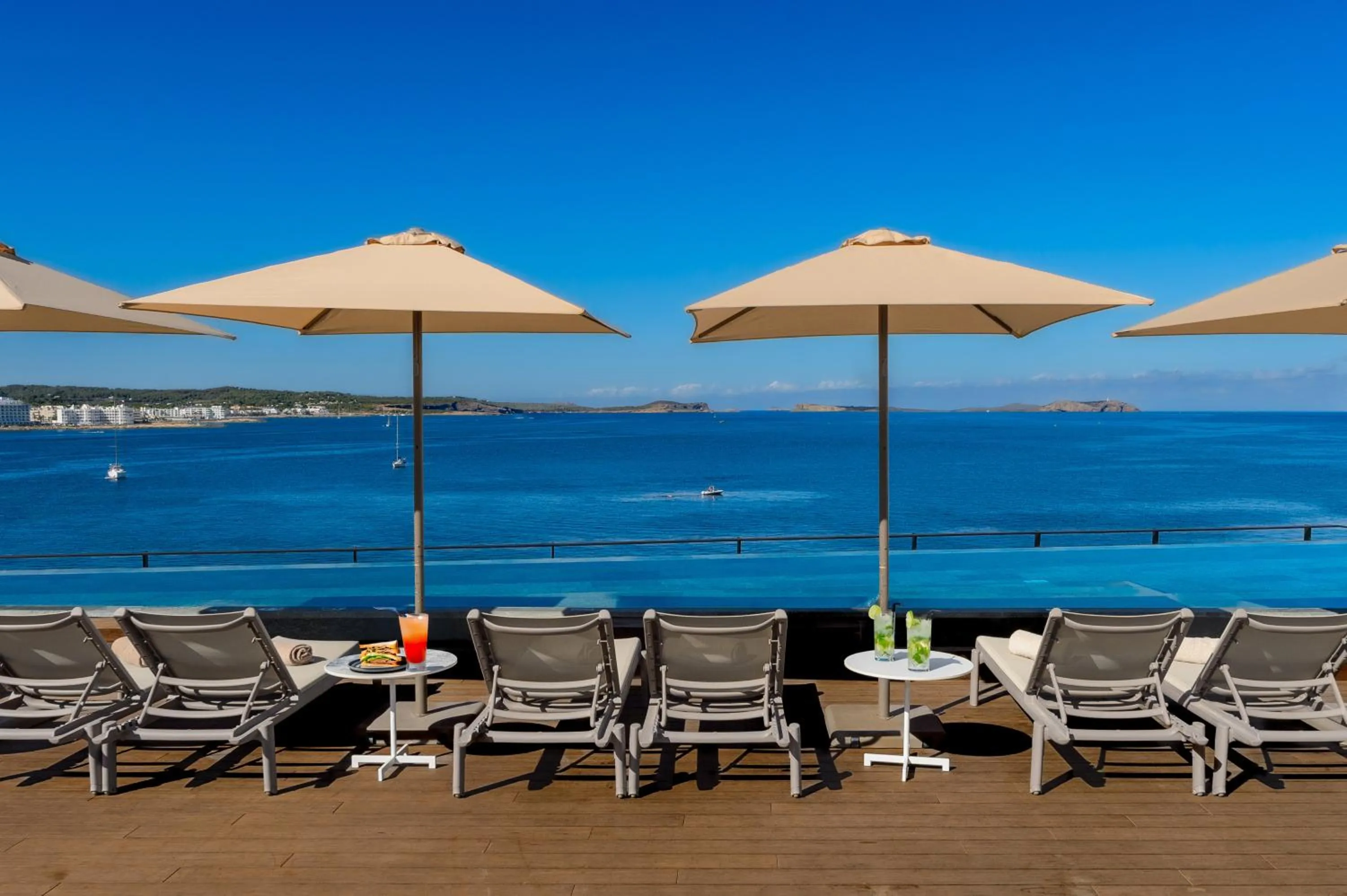 Balcony/Terrace in Hotel Vibra Yamm Sunset -New Opening 2025