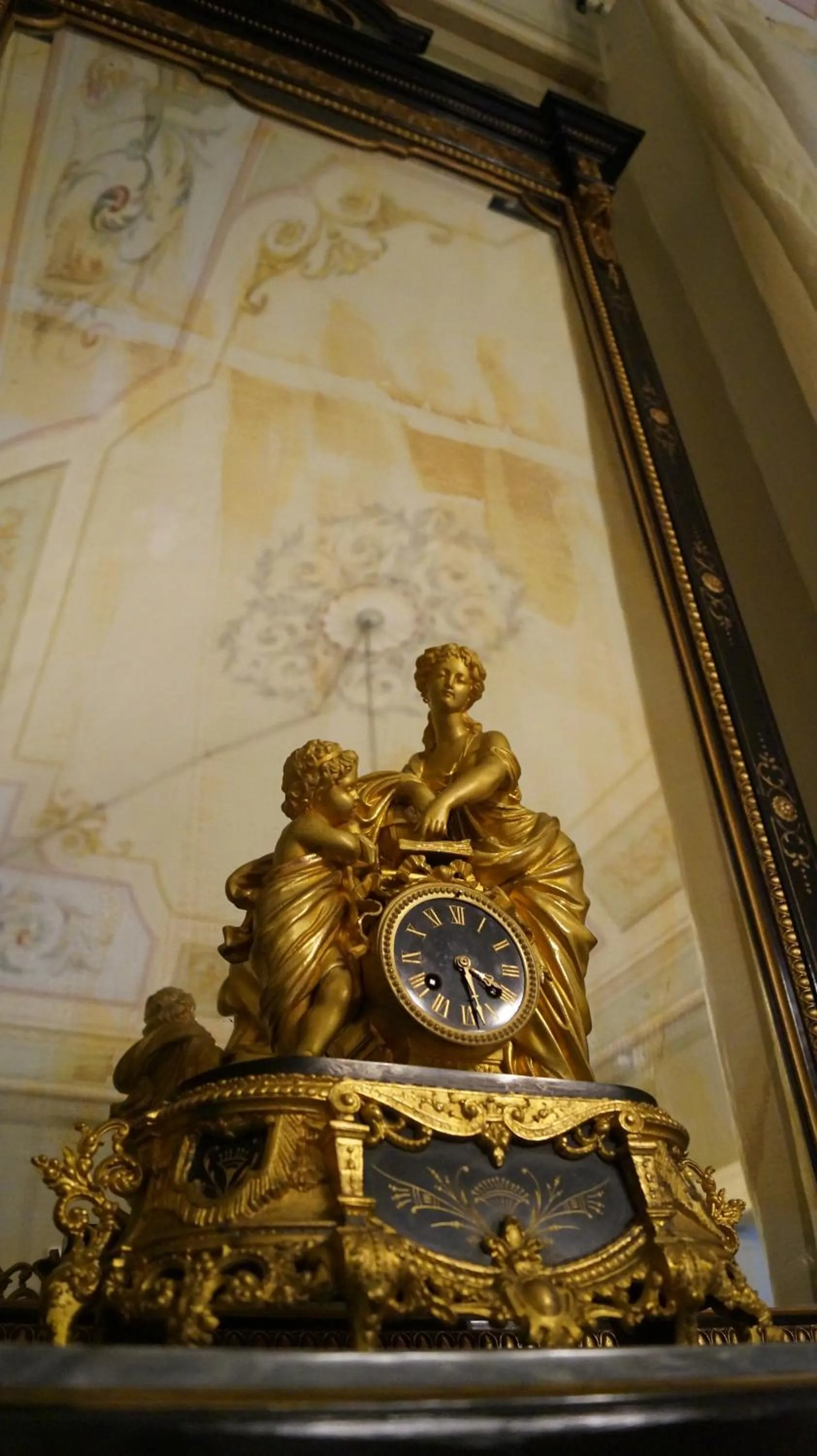 Decorative detail in Historical Suites VVM