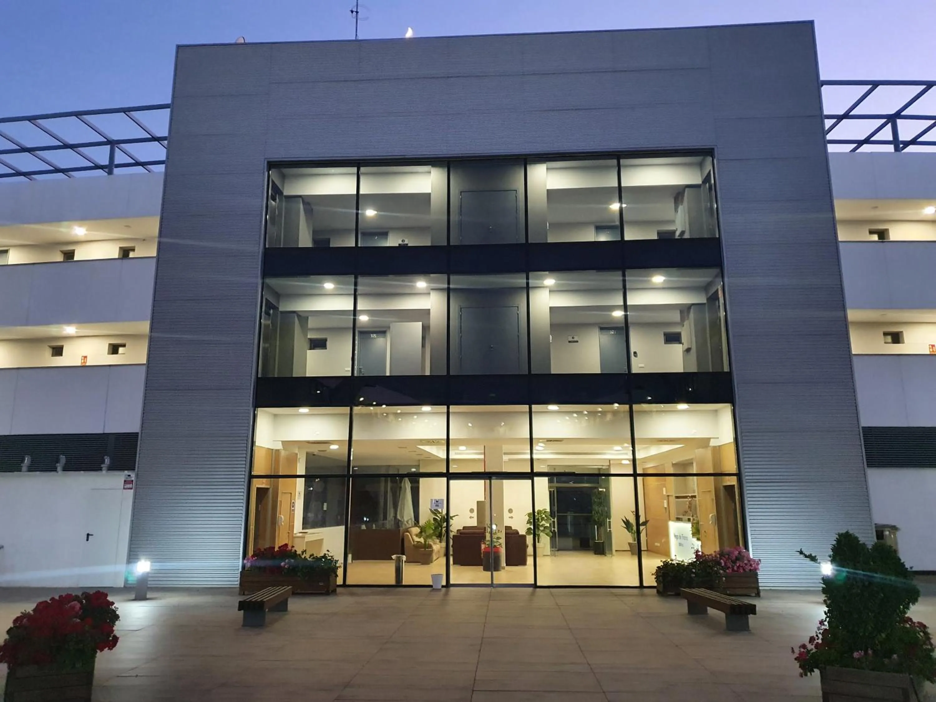 Property building in Iberflat Vega de Triana