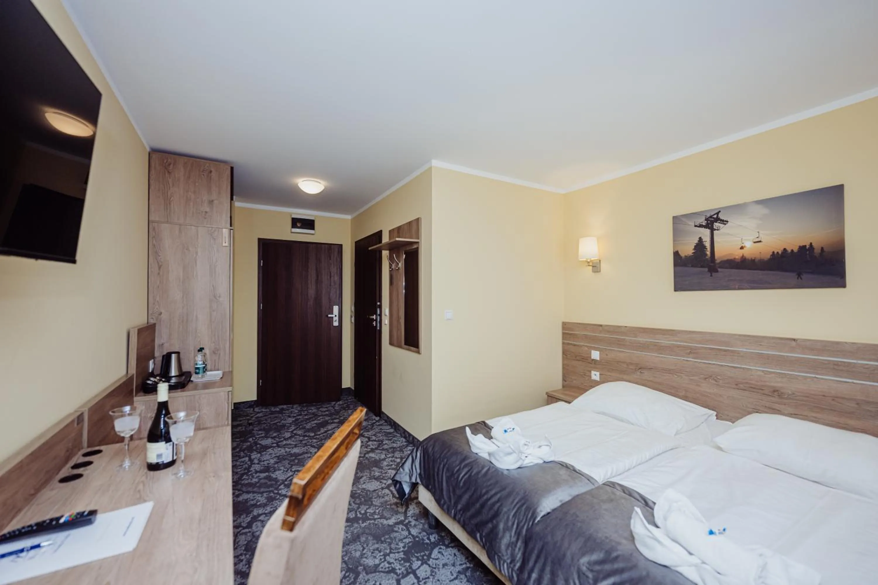 Photo of the whole room, Bed in Hotel Na Skarpie