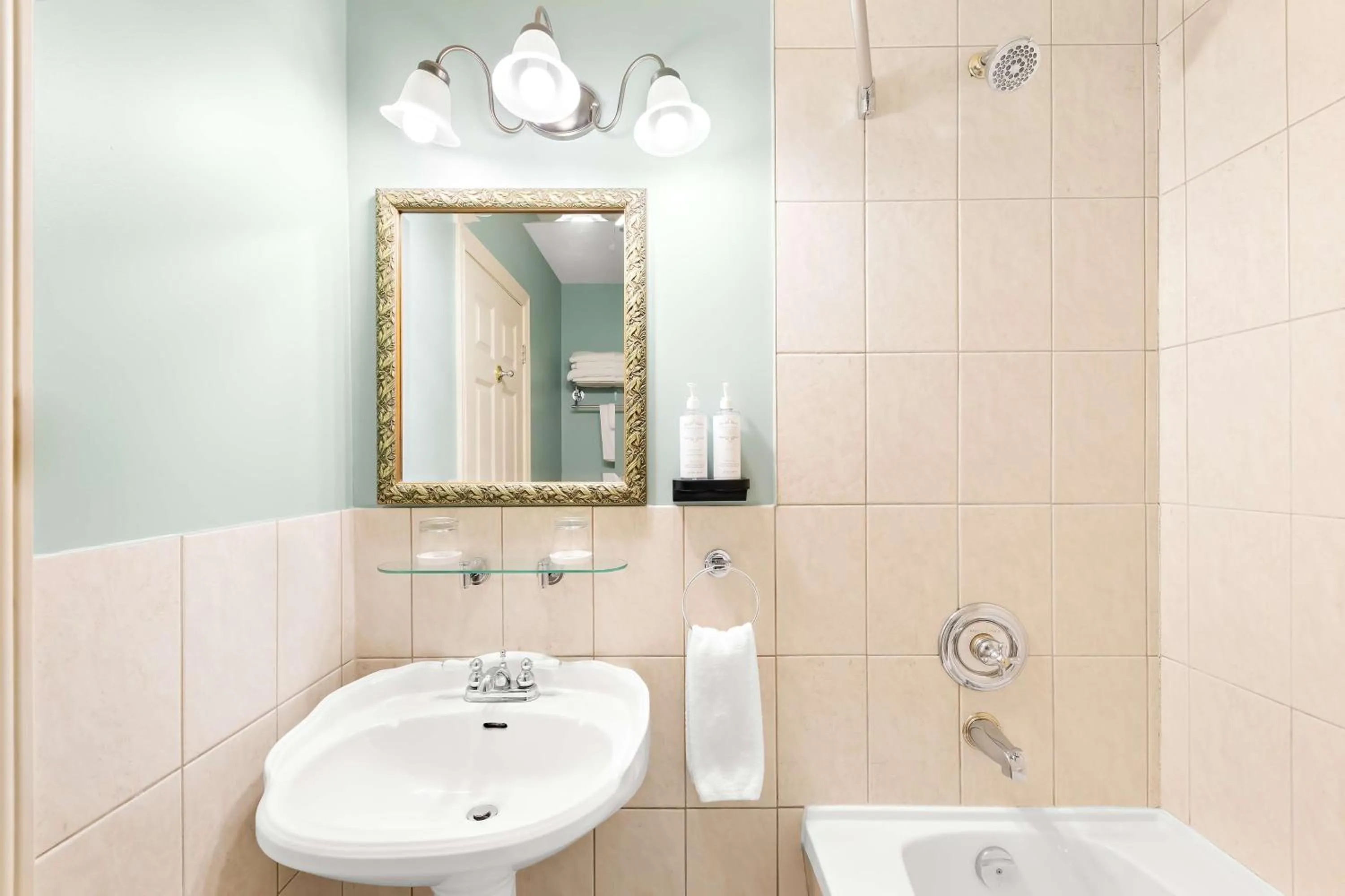 Bathroom in The Arlington Hotel - BW Signature Collection