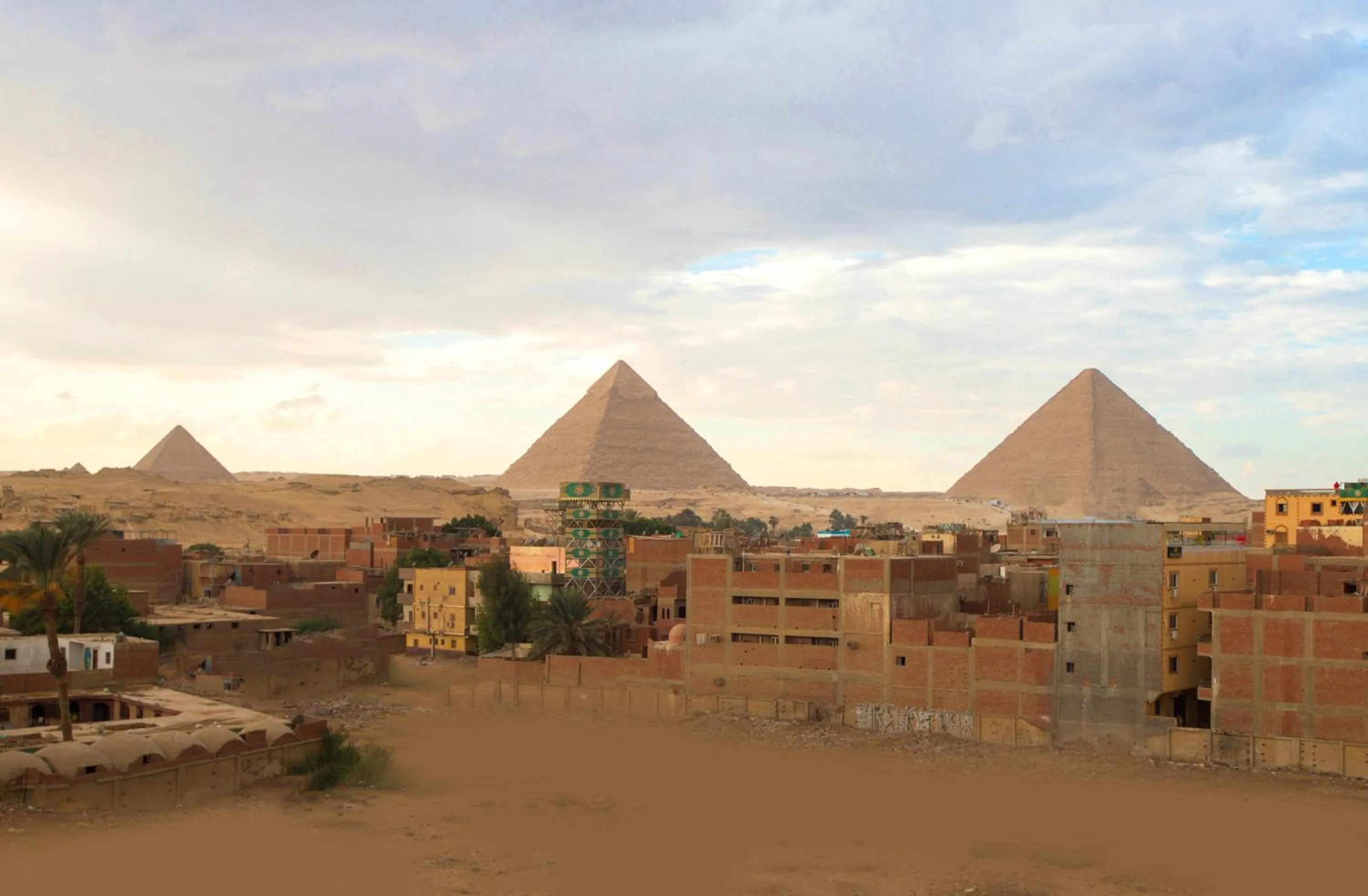 City view in Pyramids Plateau Hotel