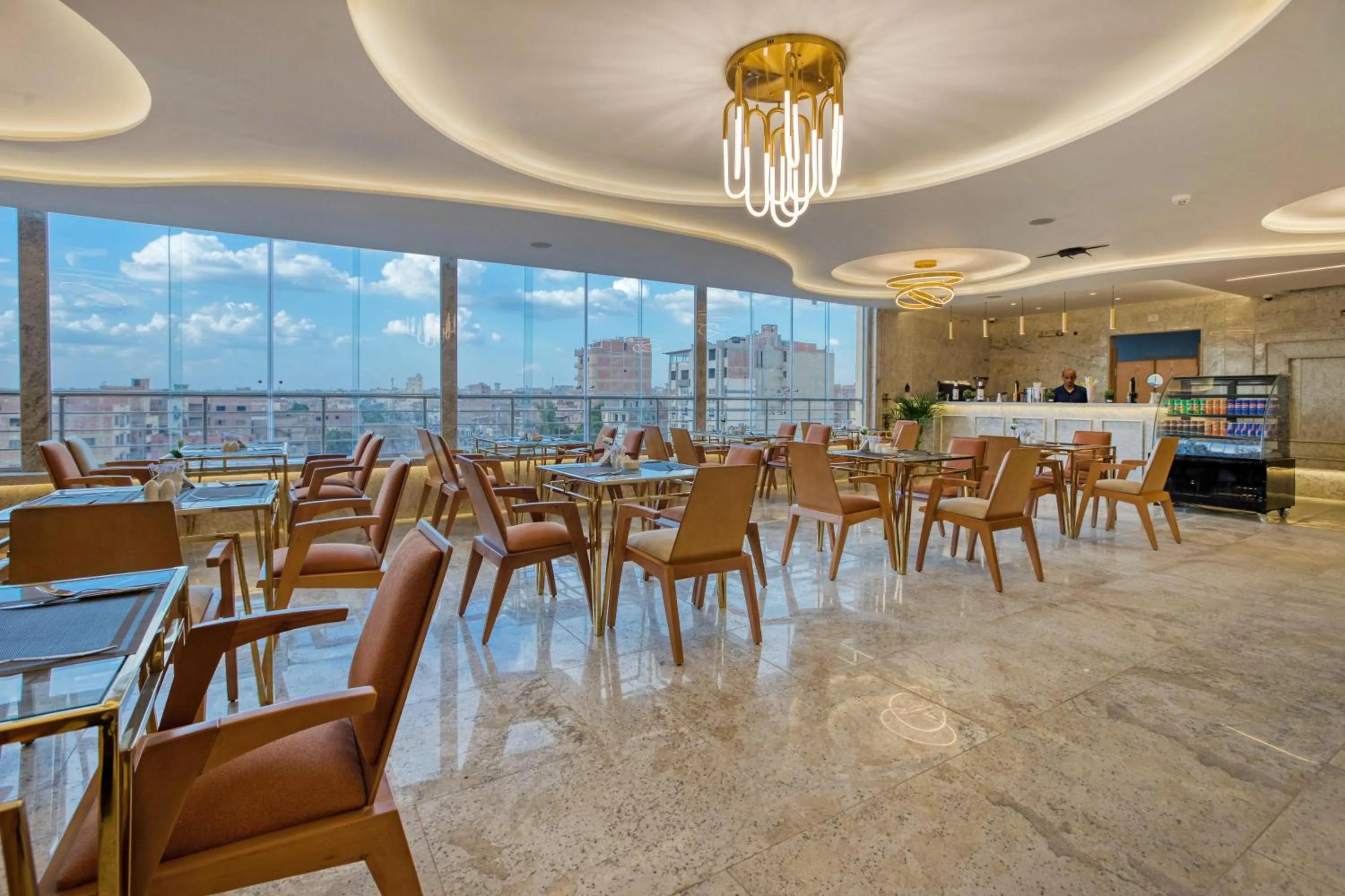 Restaurant/places to eat in Pyramids Plateau Hotel