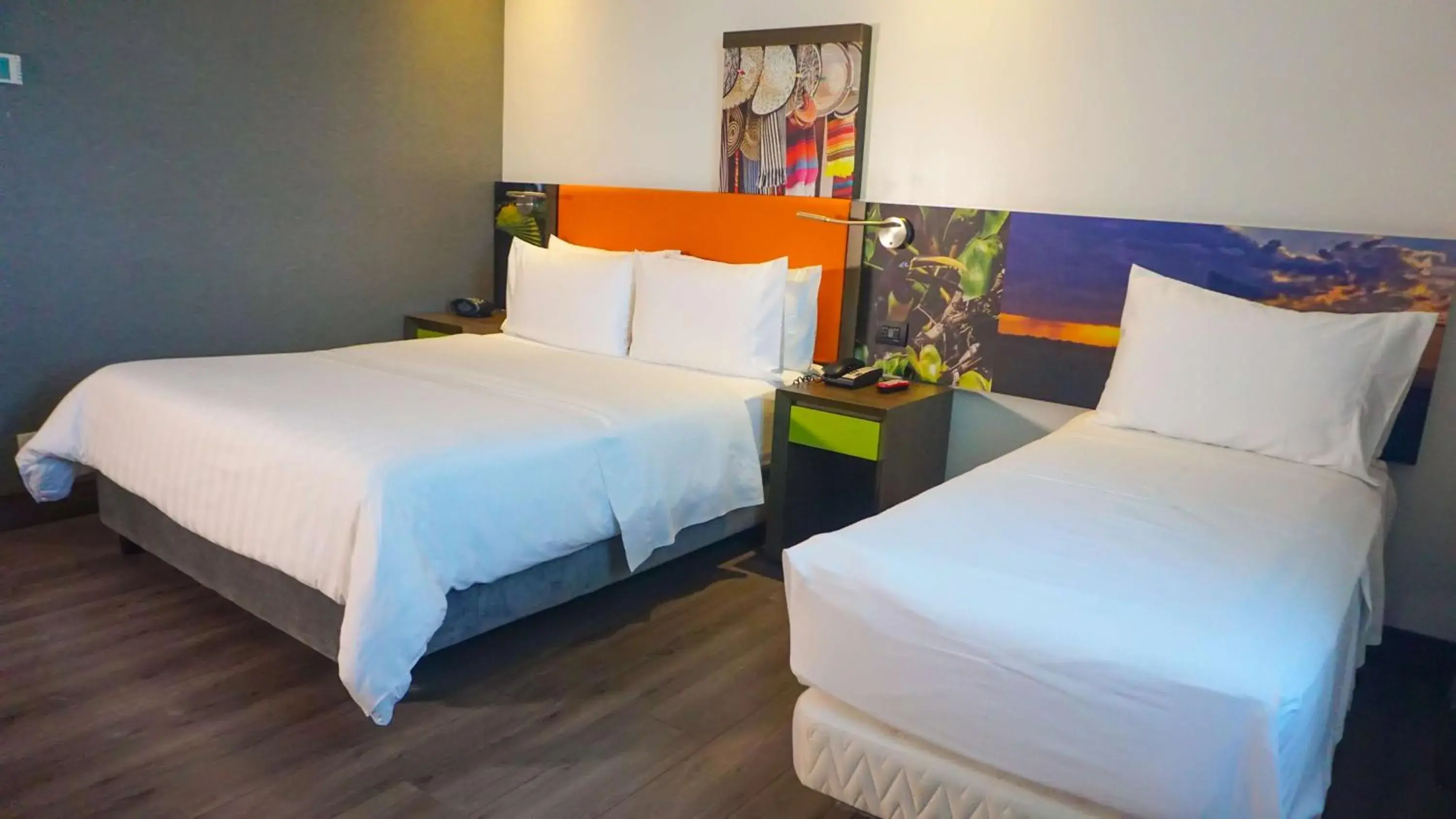 Twin Room in Hampton By Hilton Yopal Twin Room in Hampton By Hilton Yopal