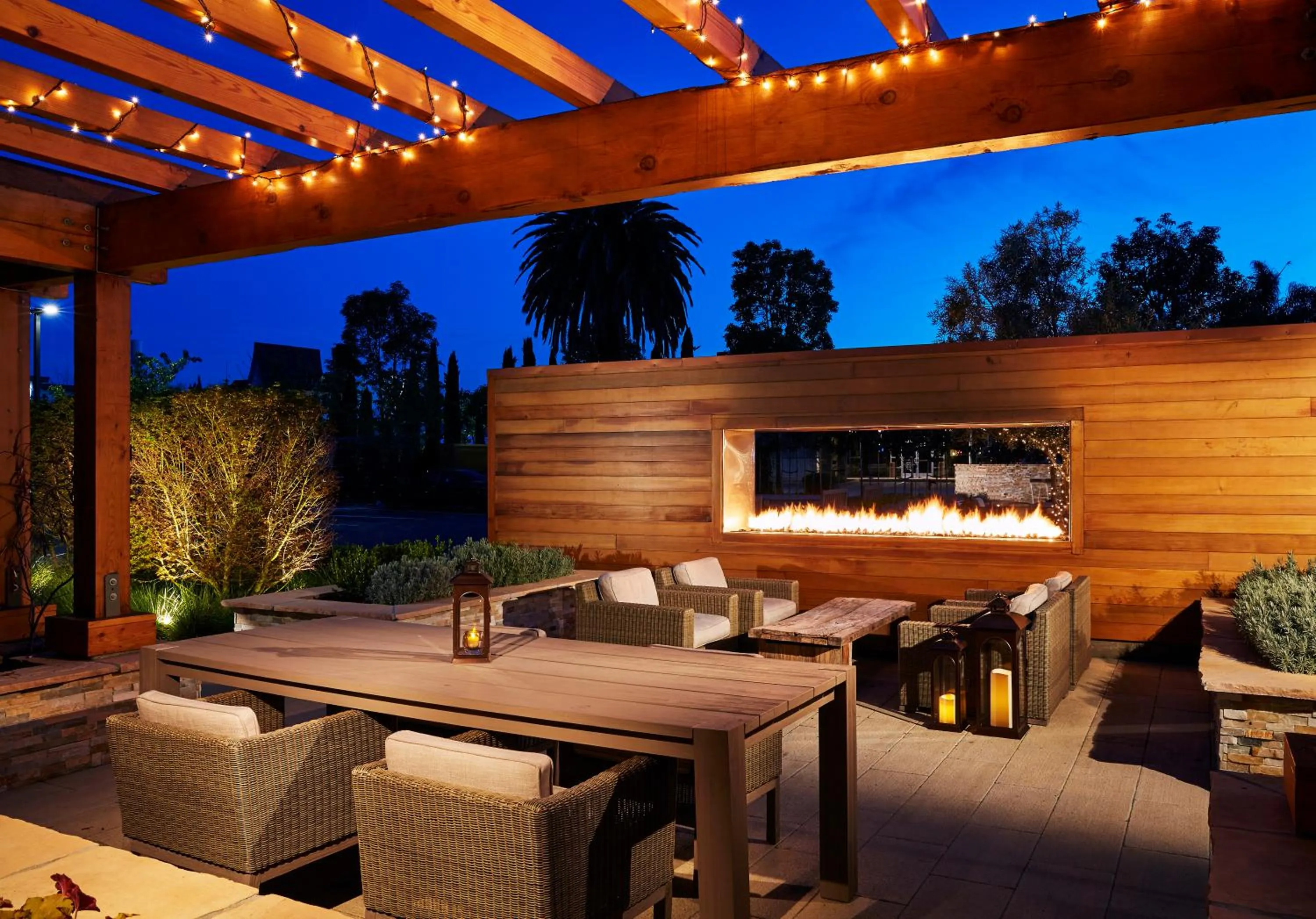 Patio in The Nest Hotel Palo Alto