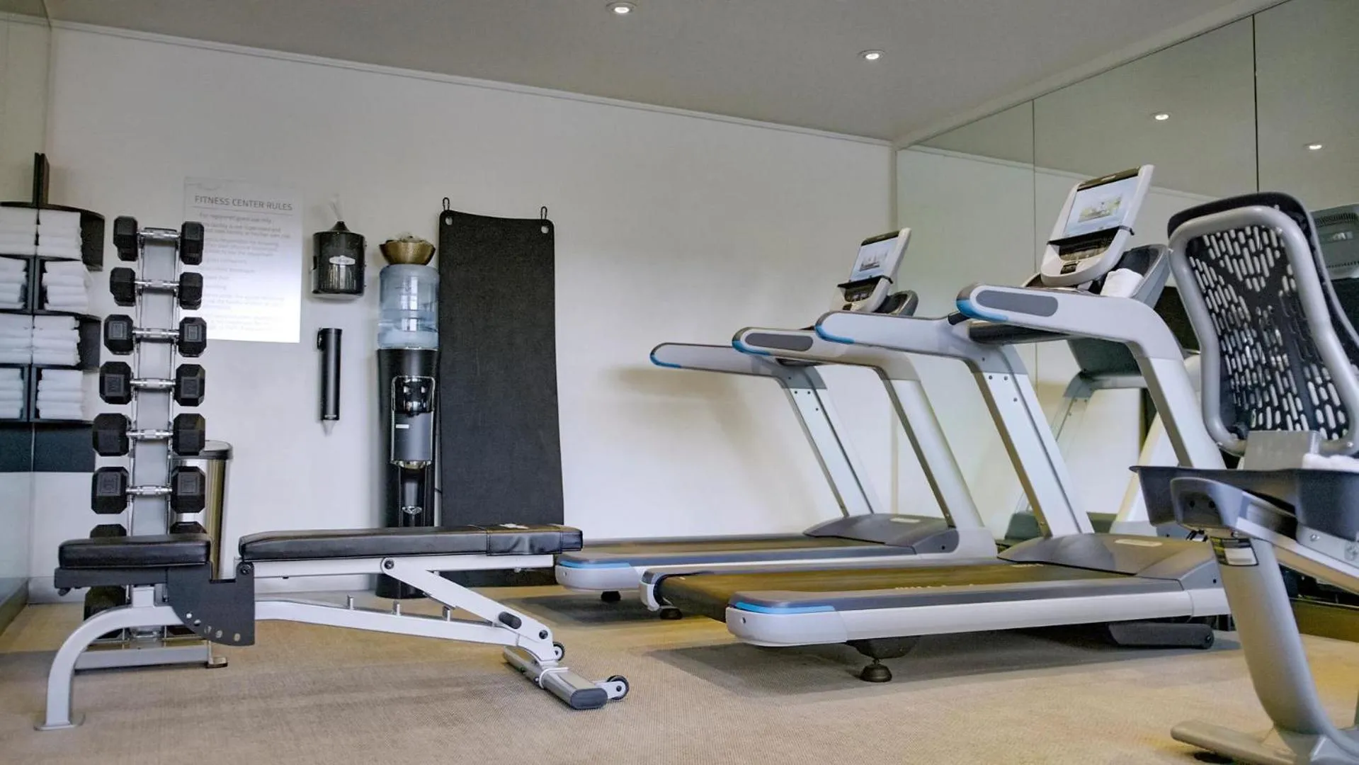 Fitness centre/facilities in The Nest Hotel Palo Alto