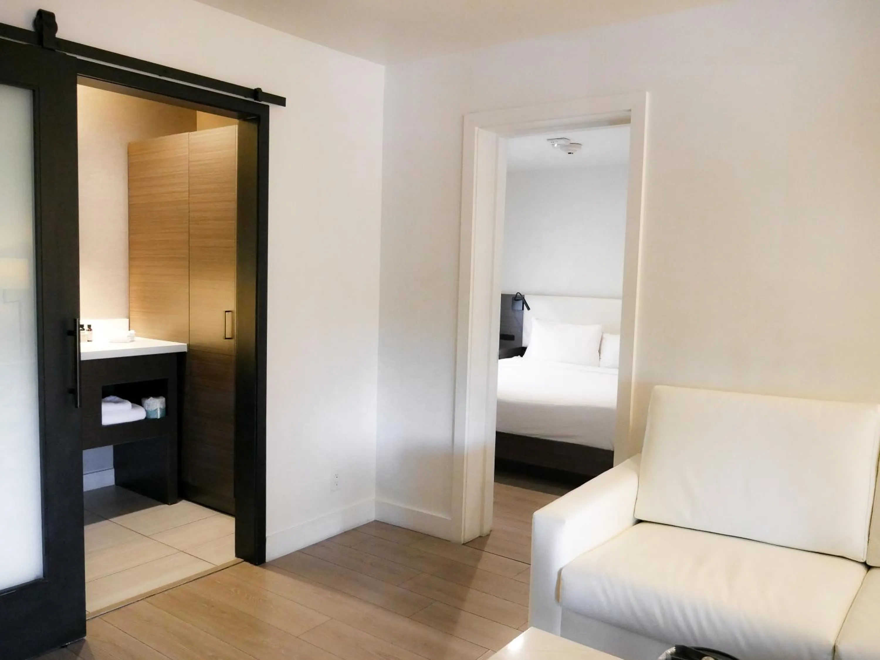 Bedroom, Bed in The Nest Hotel Palo Alto