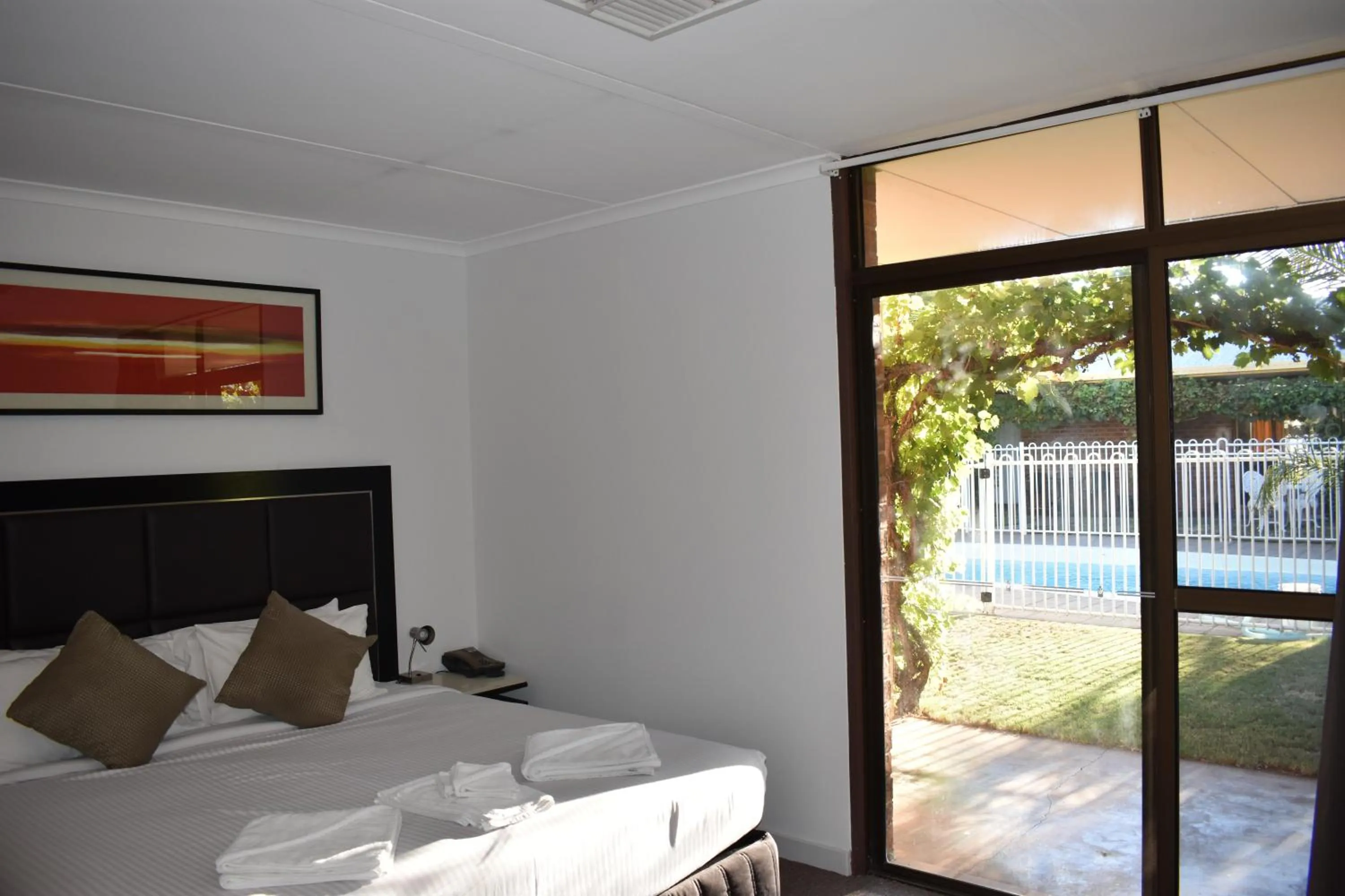 Bed in Roundhouse Motel