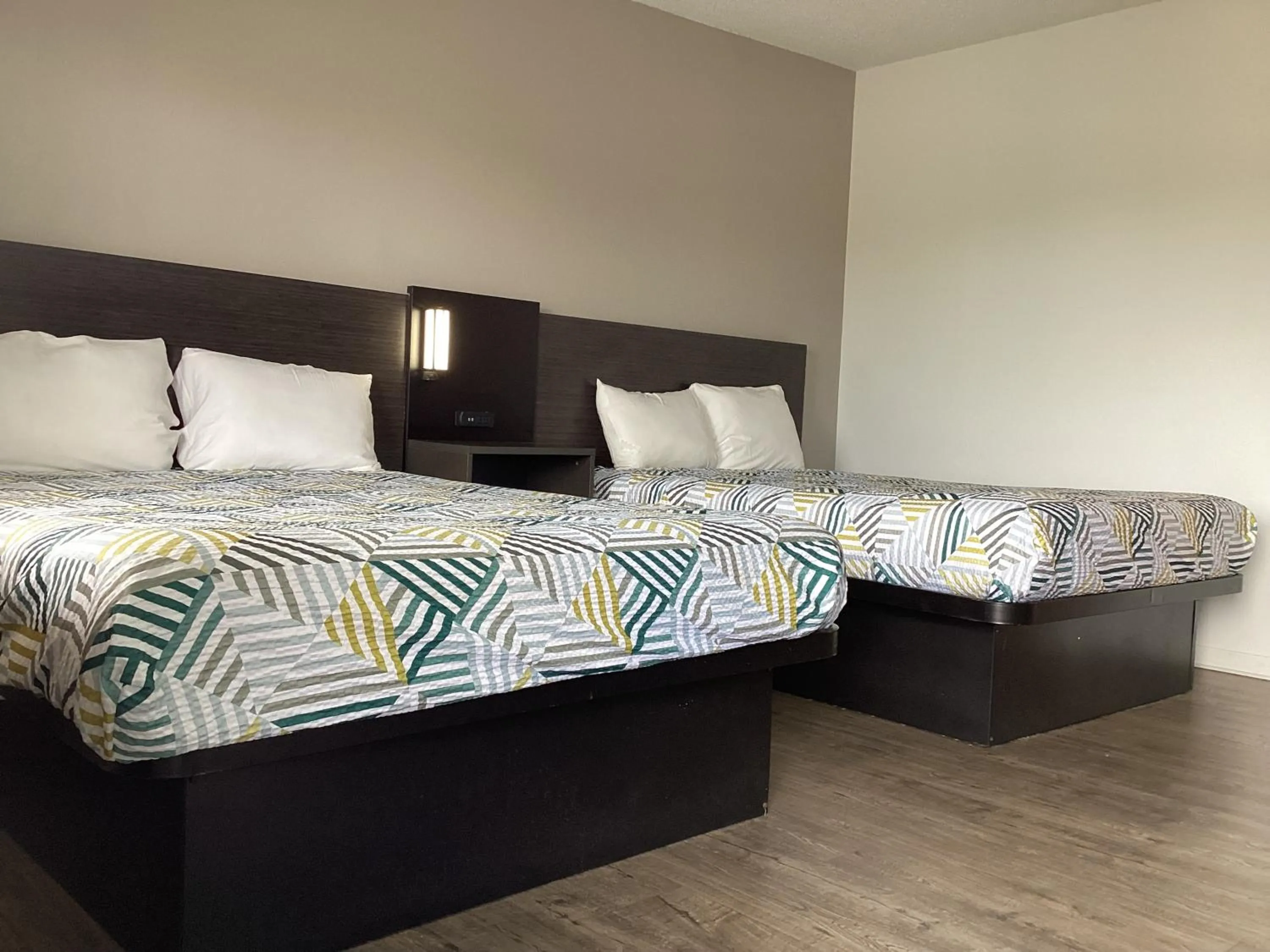 Bed in Motel 6 Selma, CA