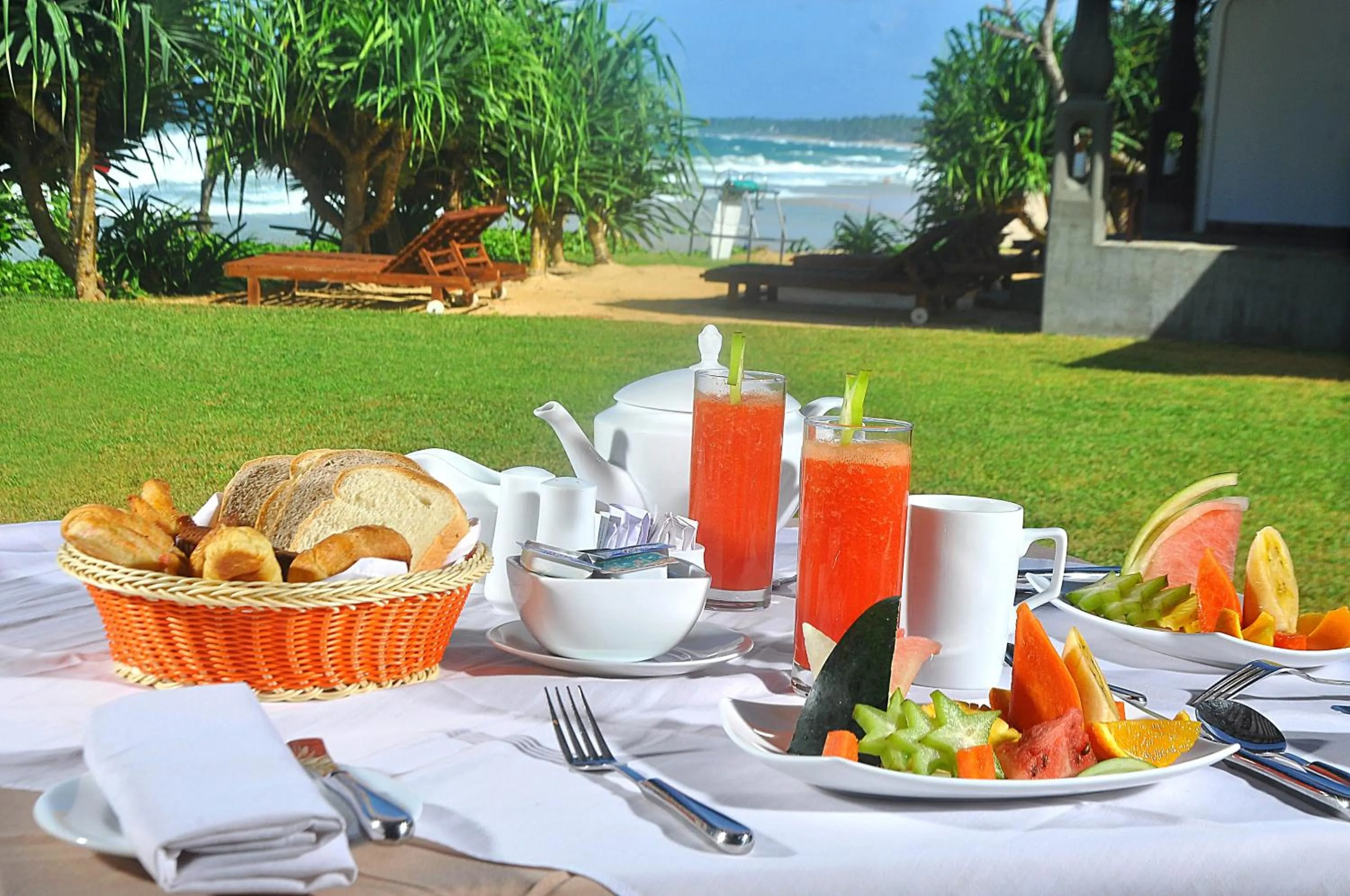 Breakfast in The Beach Cabanas Retreat & Spa