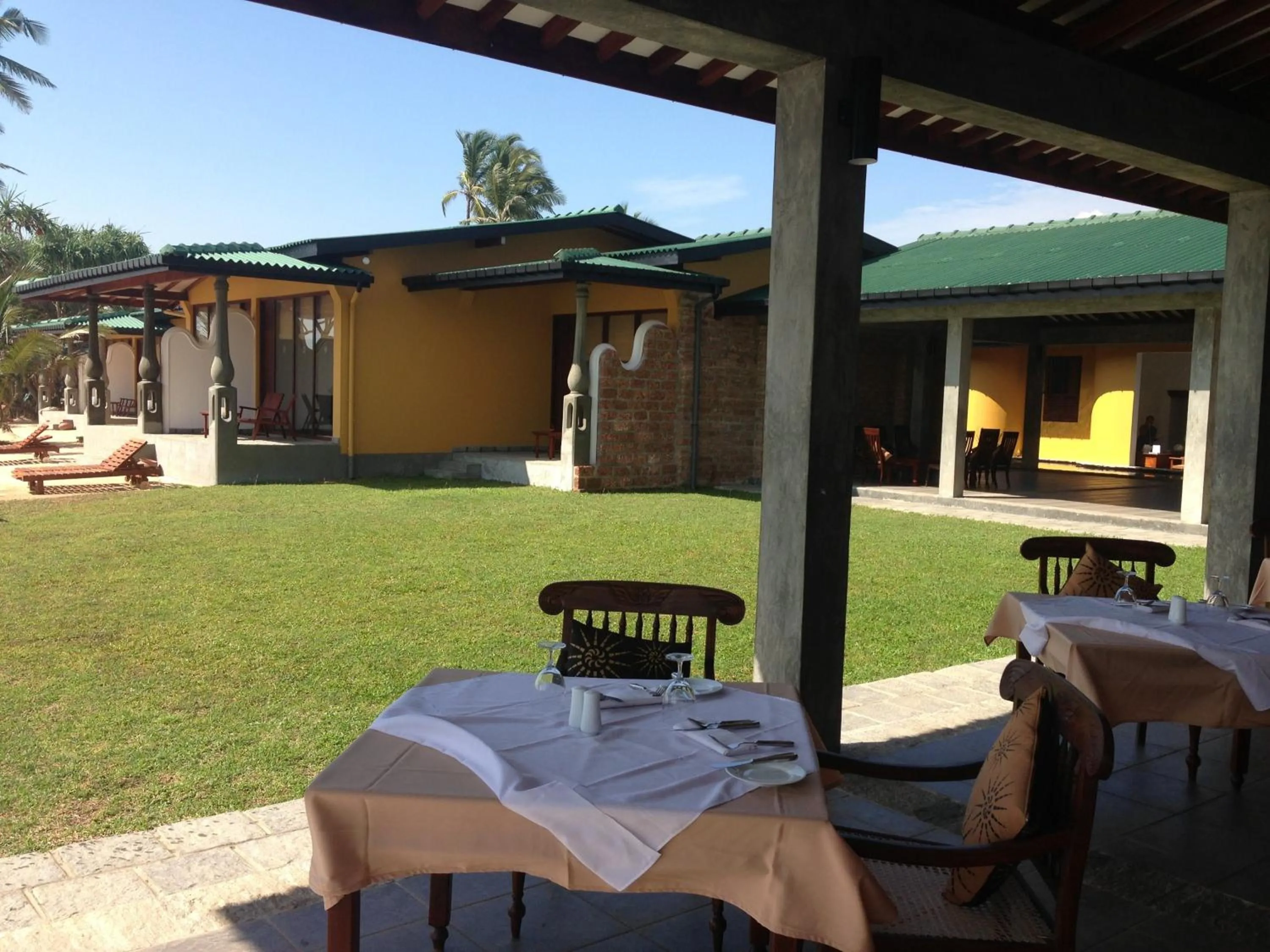 Restaurant/places to eat in The Beach Cabanas Retreat & Spa