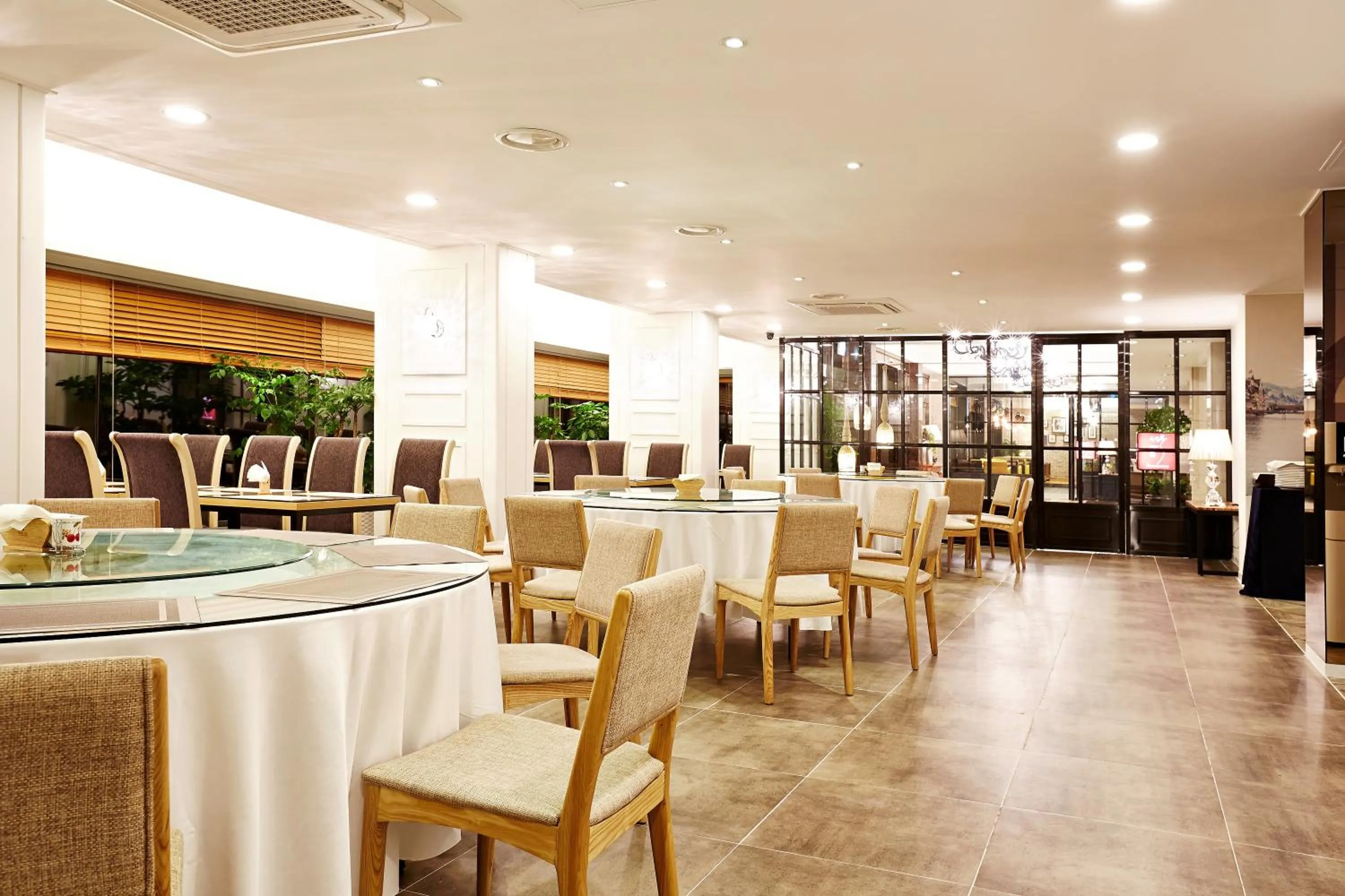 Decorative detail, Restaurant/Places to Eat in Cheongju Namoo Hotel