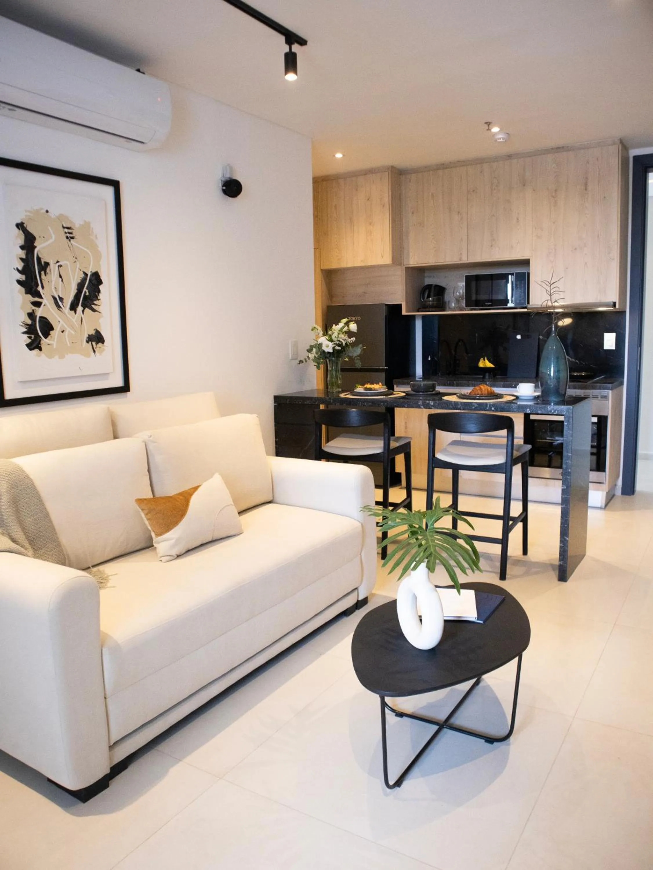 Kitchen or kitchenette in Divina Tower Apart Hotel