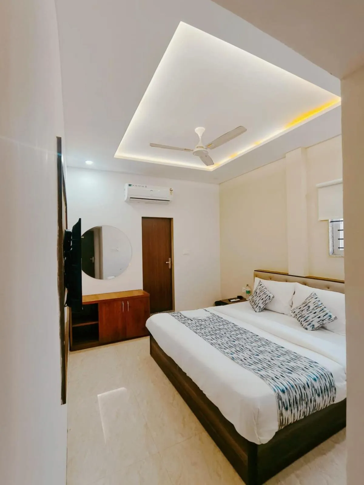 Bed in Hotel One Stay