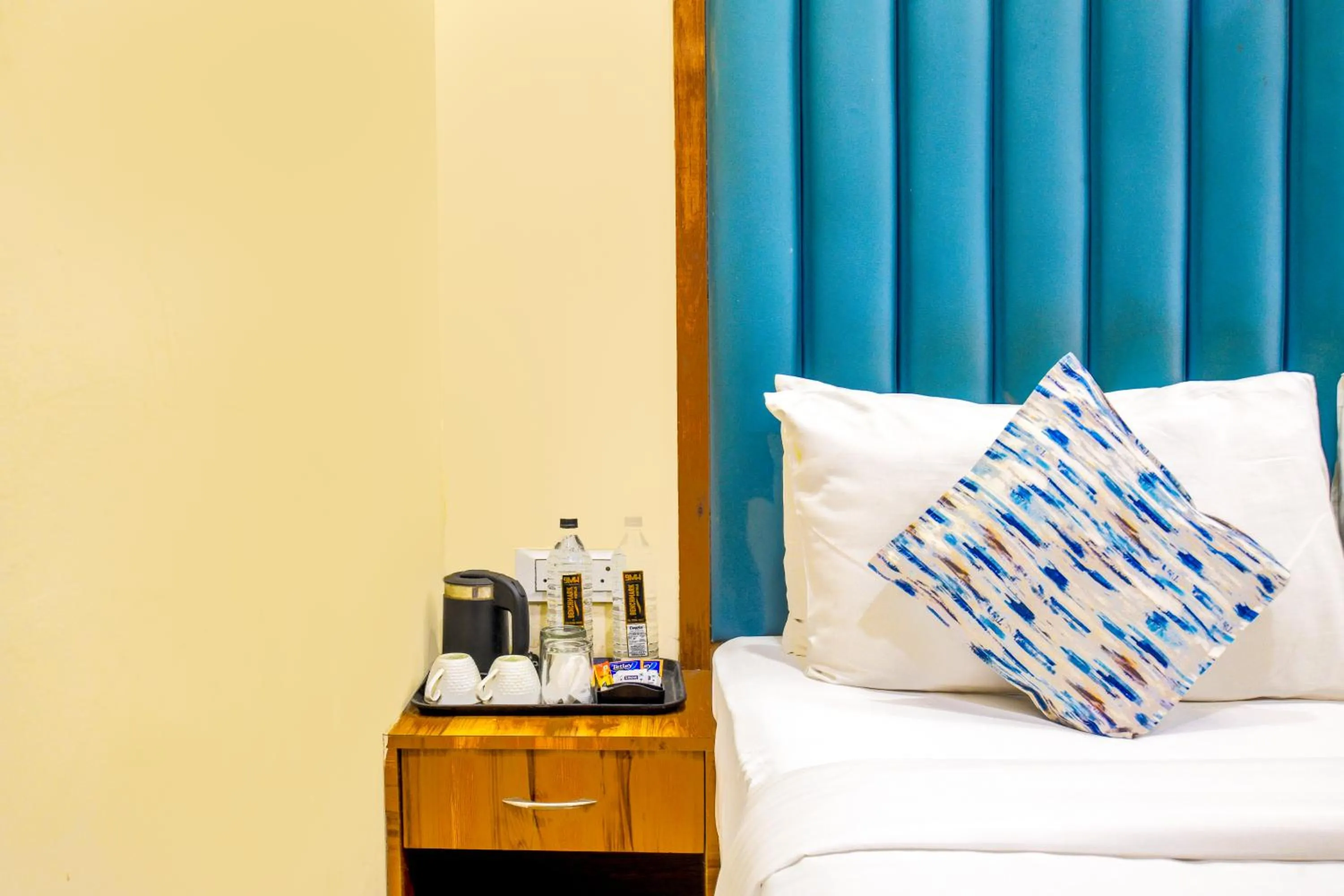 Coffee/tea facilities, Bed in Hotel One Stay