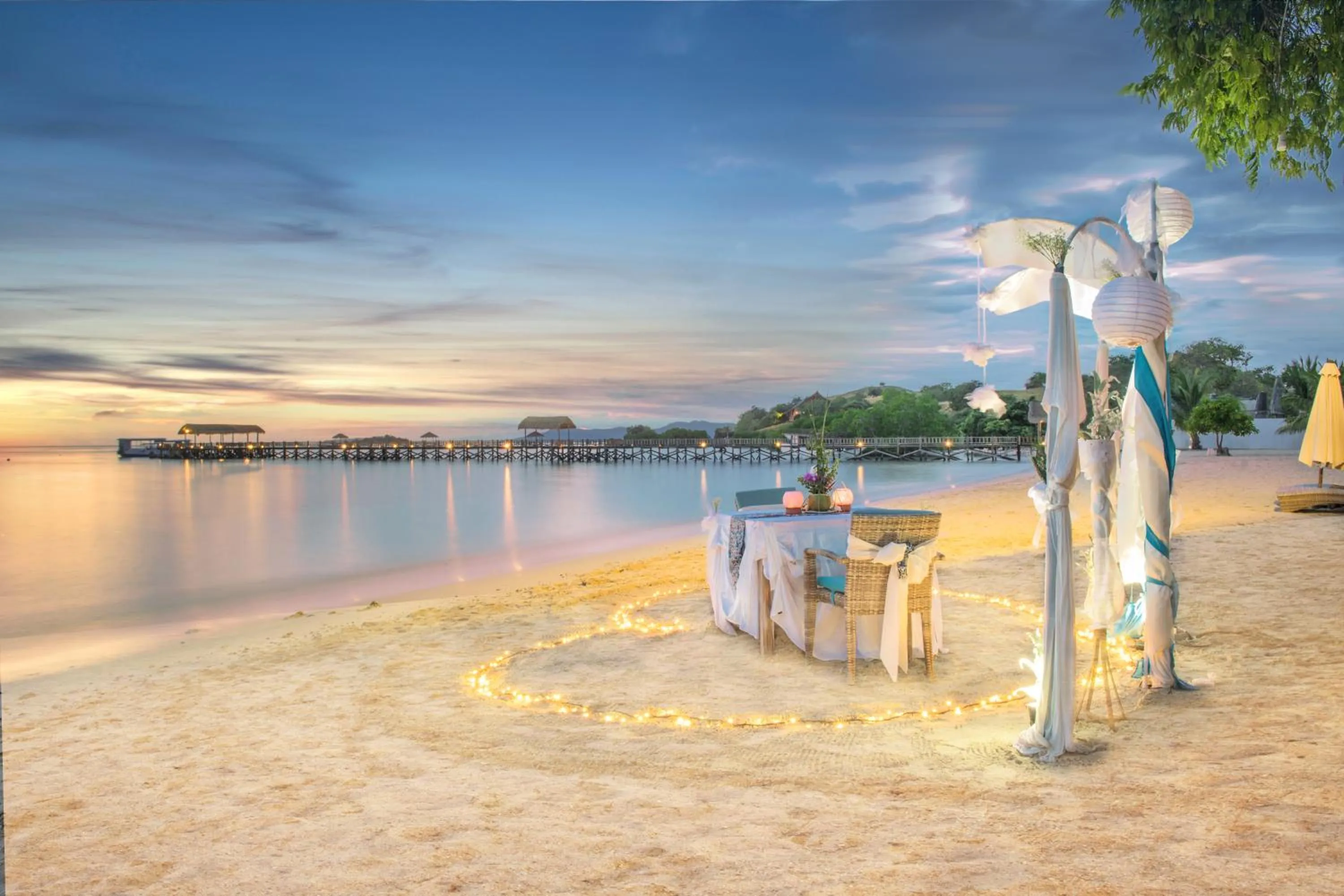 Food and drinks in Sudamala Resort, Seraya, Flores