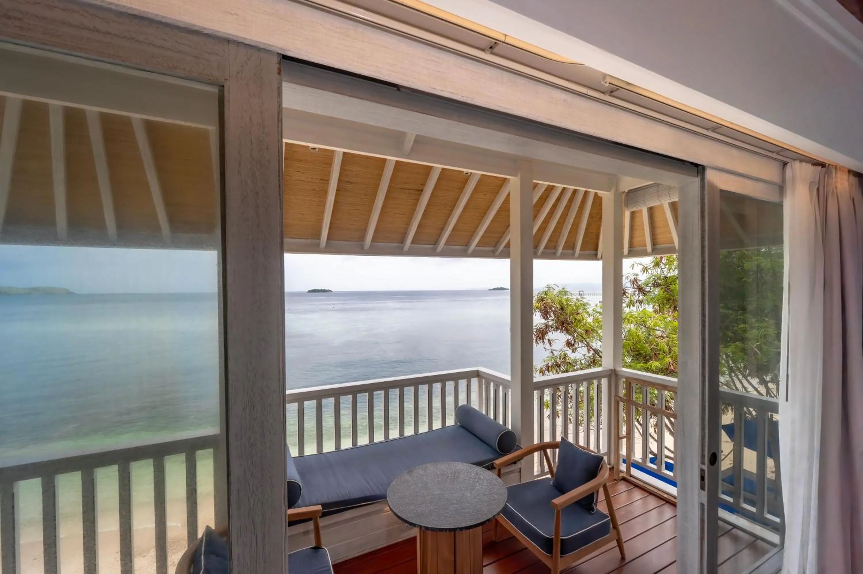 Balcony/Terrace in Sudamala Resort, Seraya, Flores