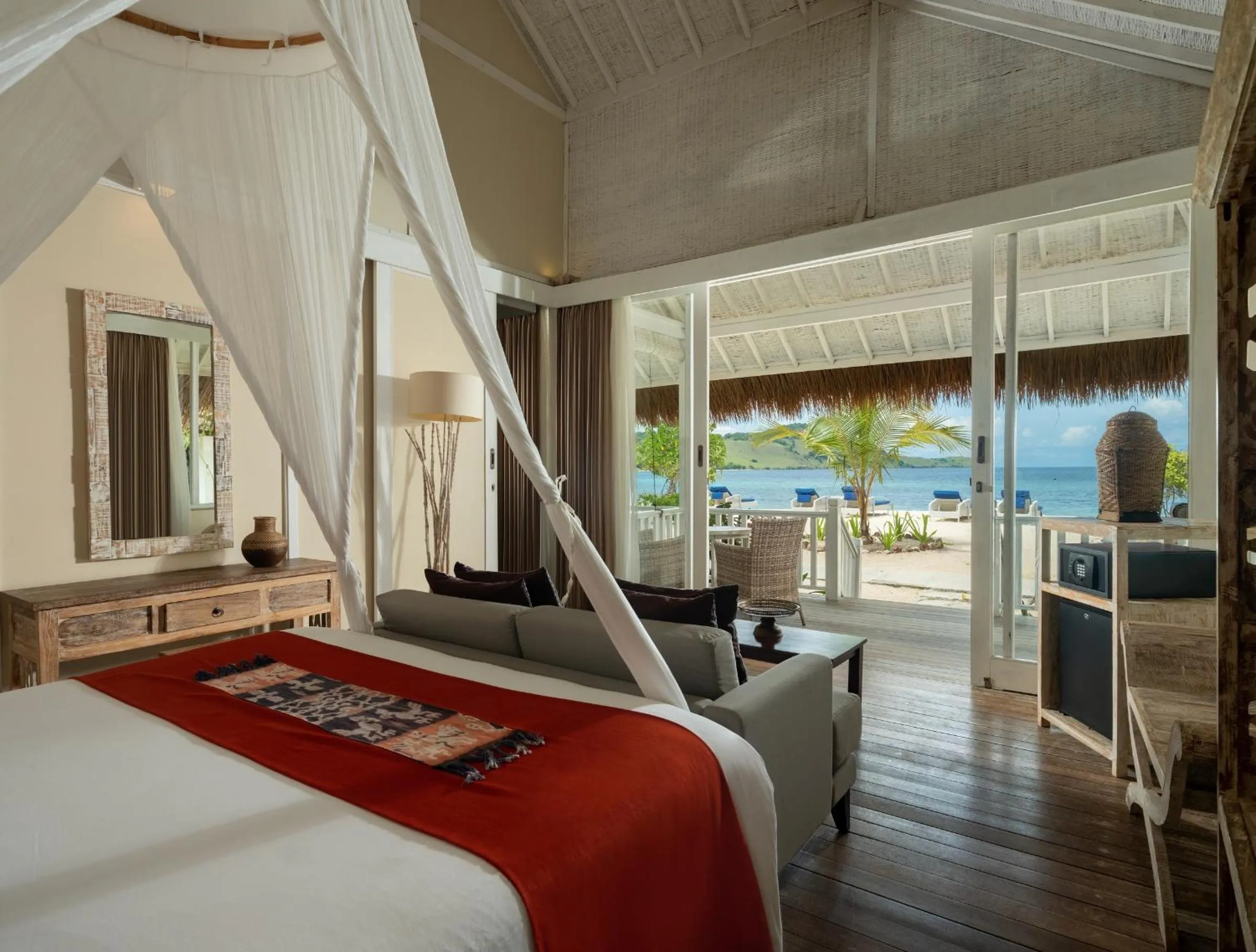 Bedroom, Bed in Sudamala Resort, Seraya, Flores