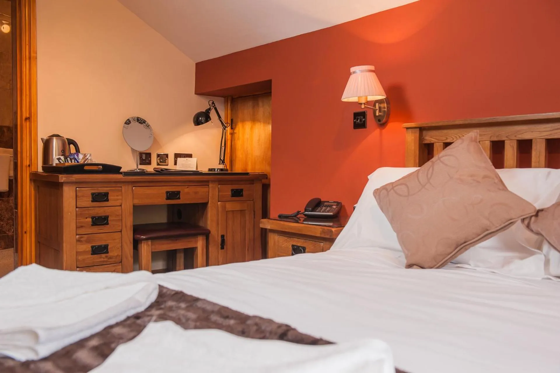 Bed in The Little Crown Inn