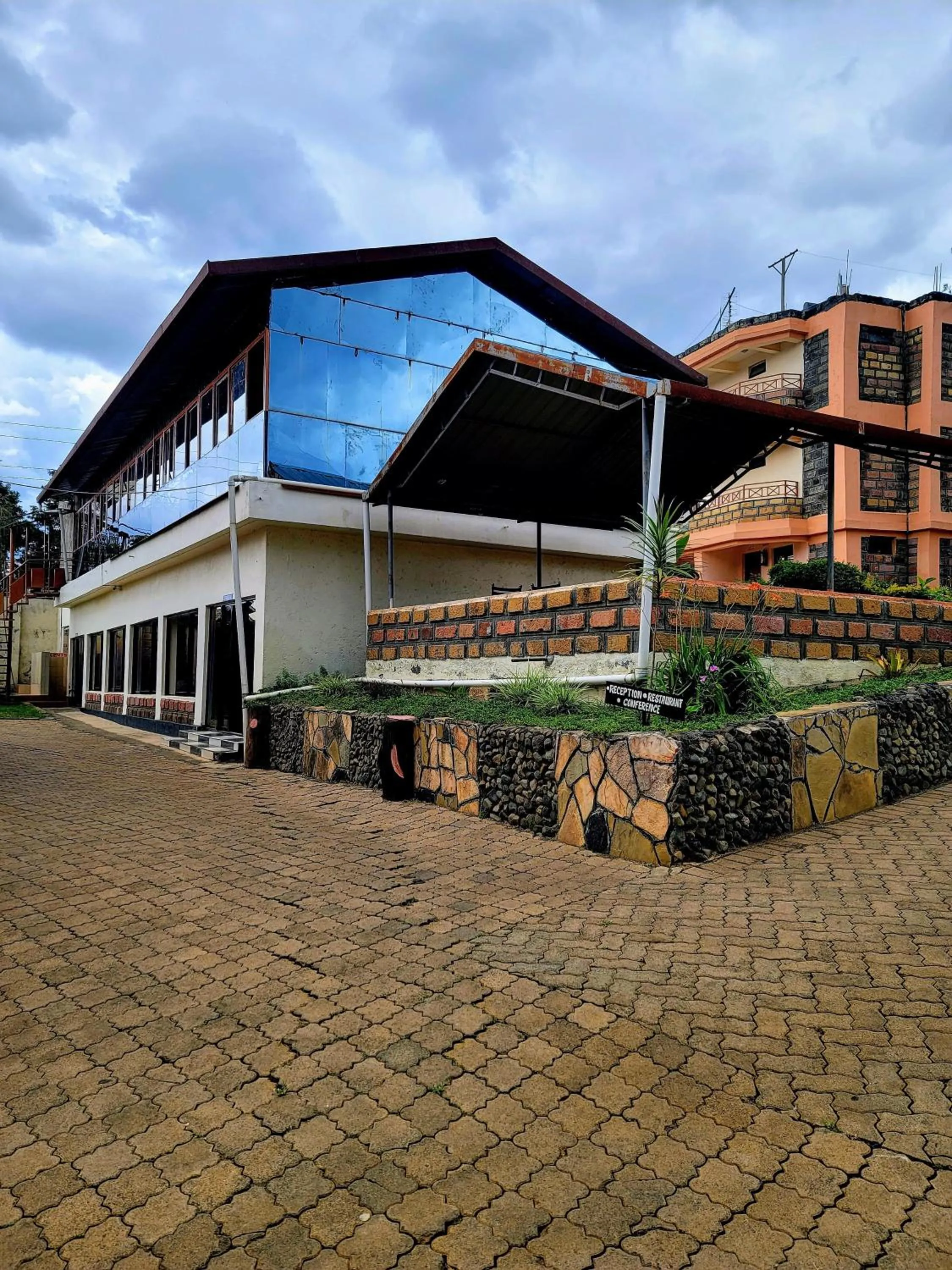 Property building in Apex Resort