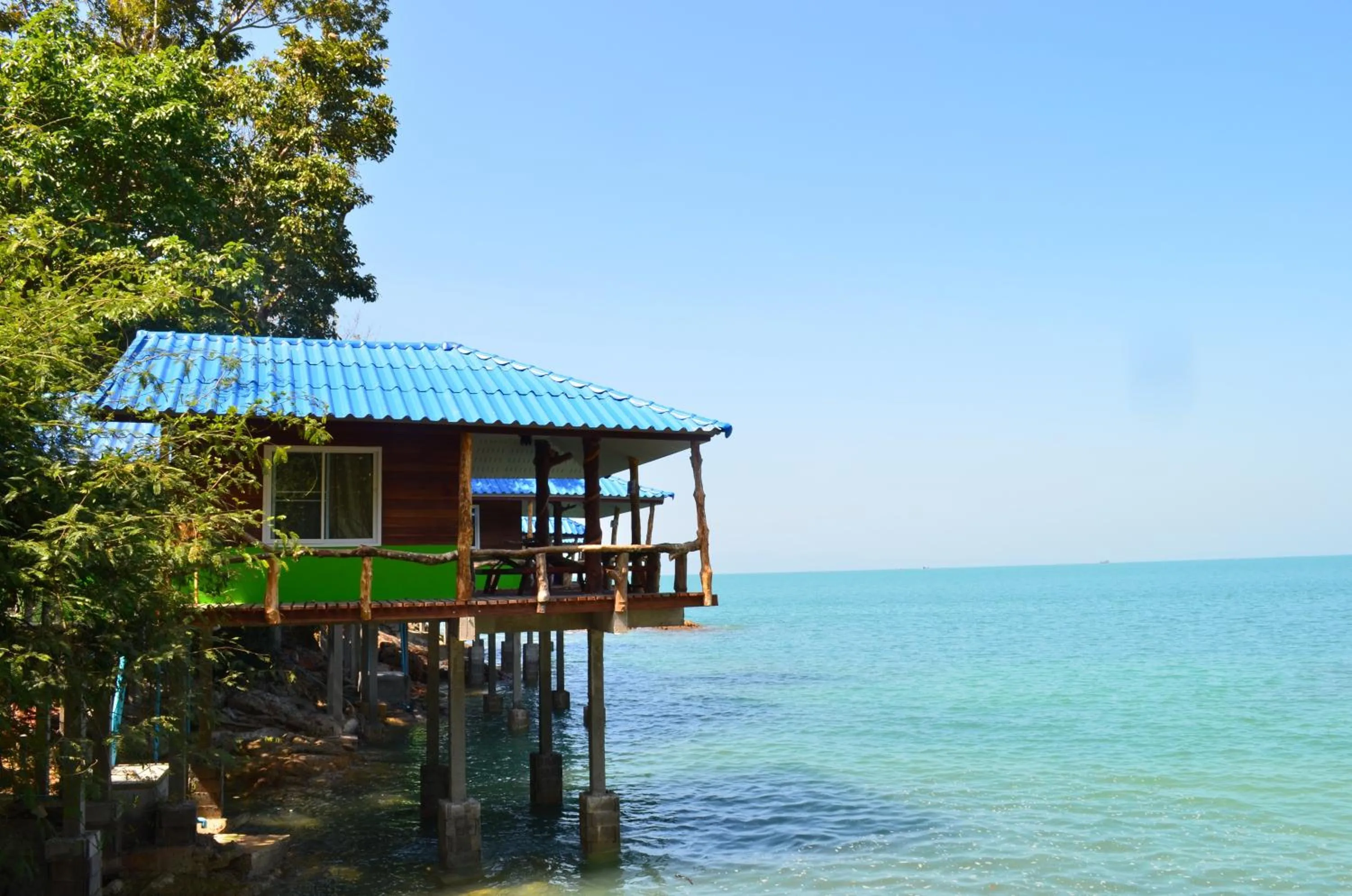 Photo of the whole room in Koh Chang Resort