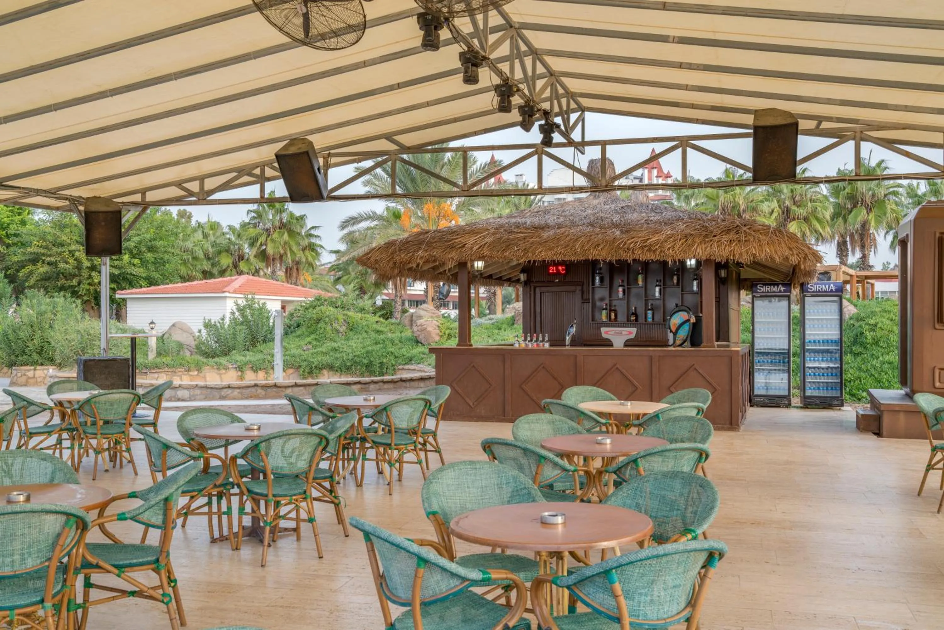 Lounge or bar in Green Max Hotel