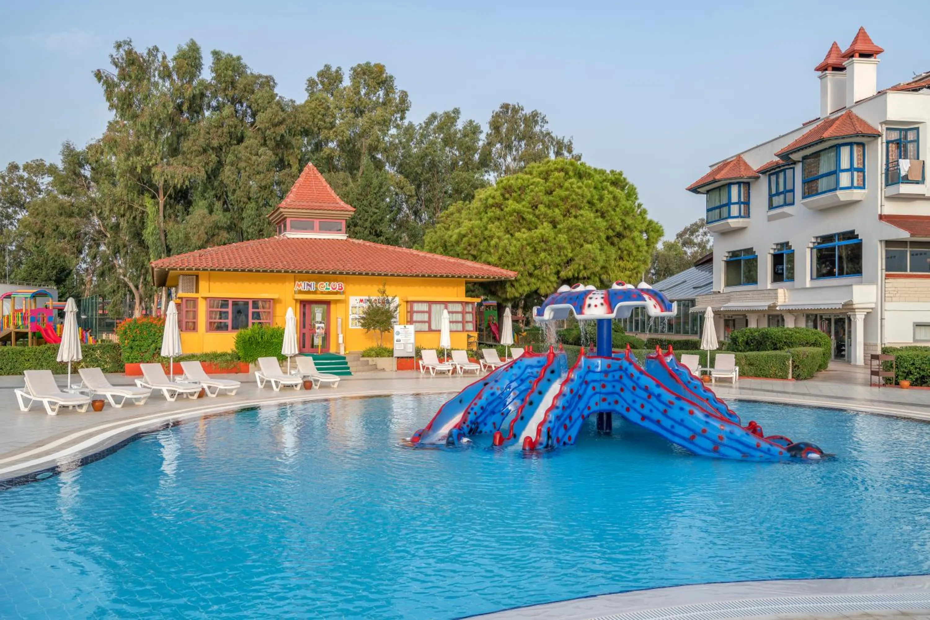 Children play ground in Green Max Hotel