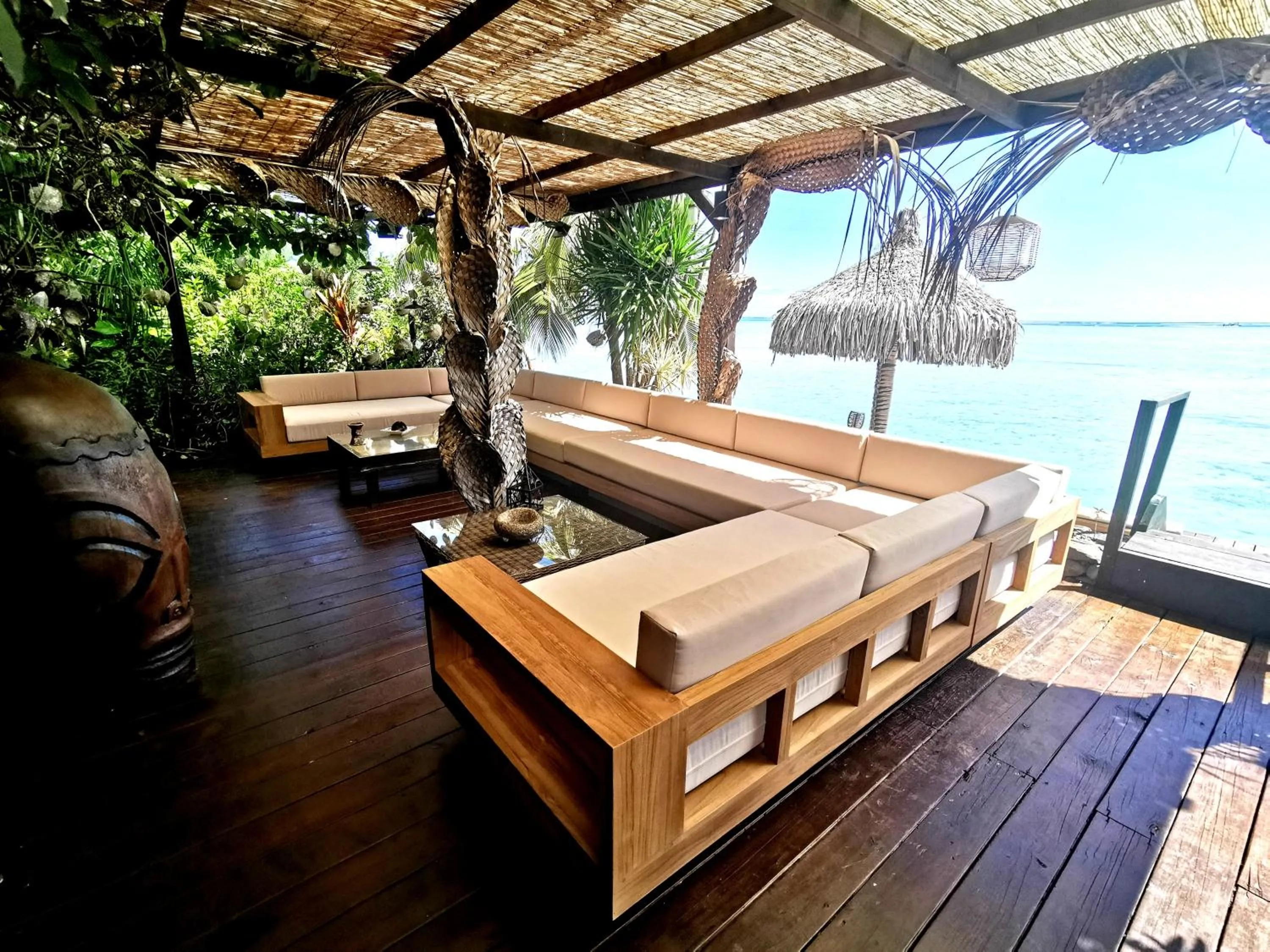 Patio in Hôtel Fenua Mata'i'oa