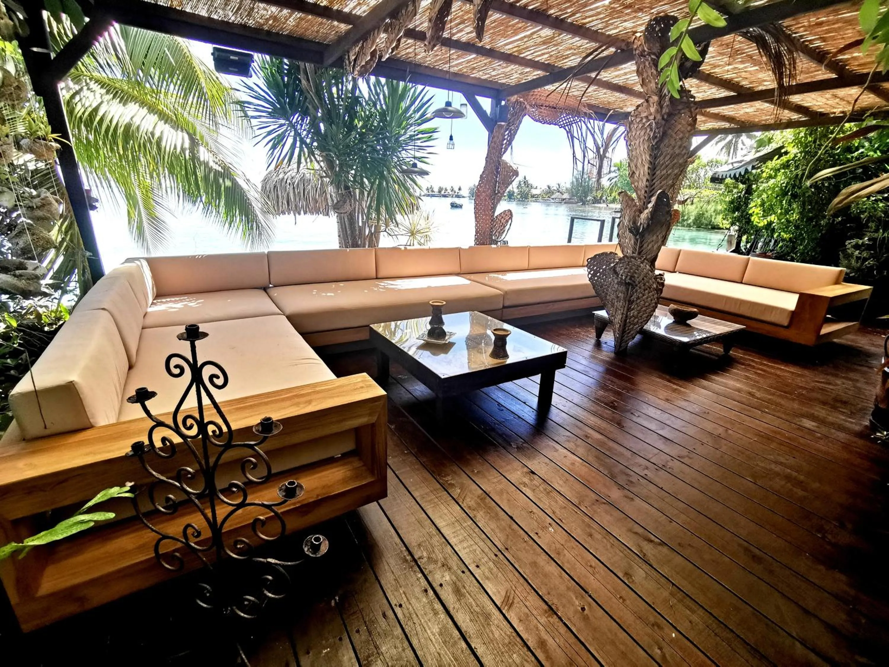 Patio in Hôtel Fenua Mata'i'oa