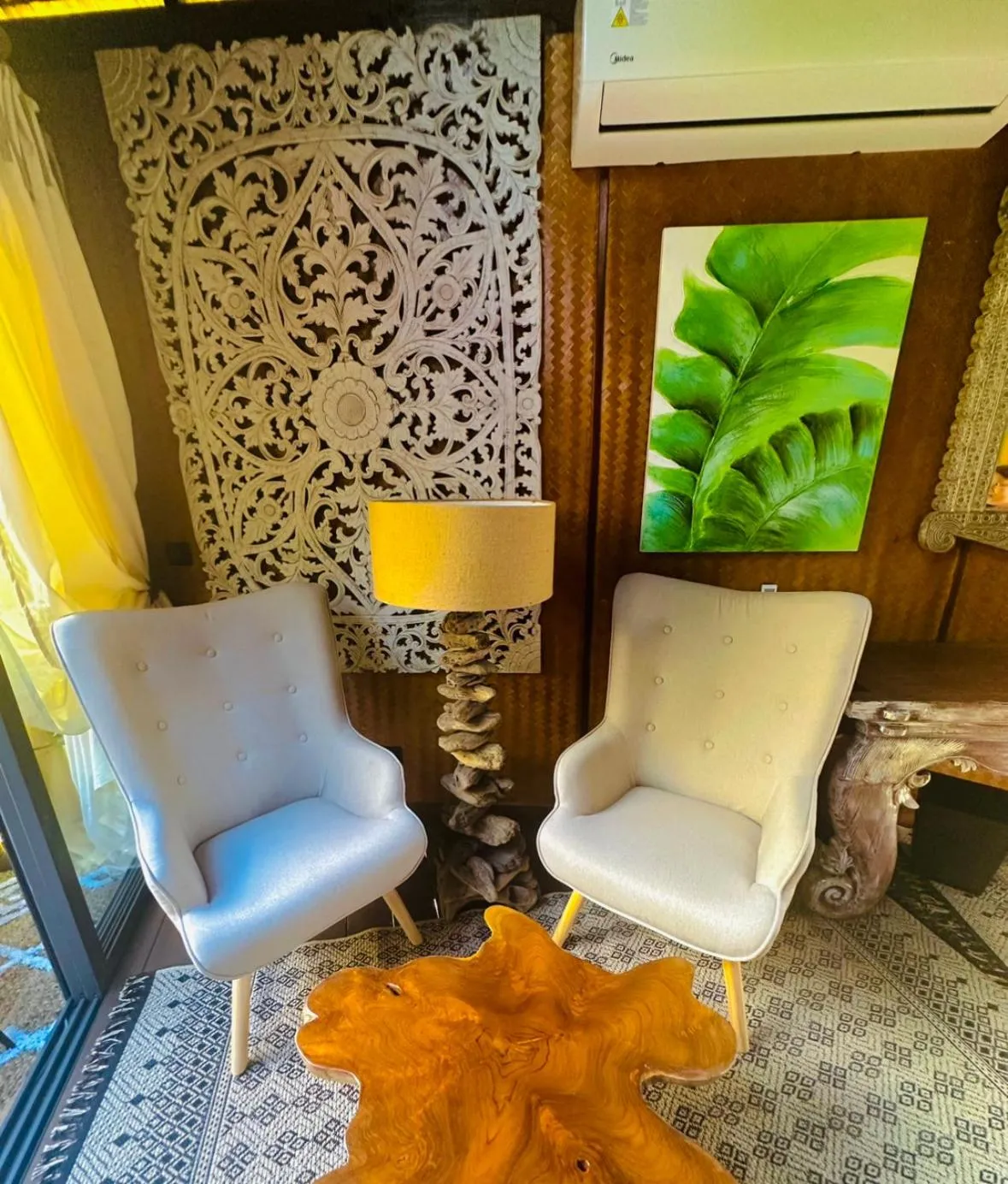 Seating area in Hôtel Fenua Mata'i'oa