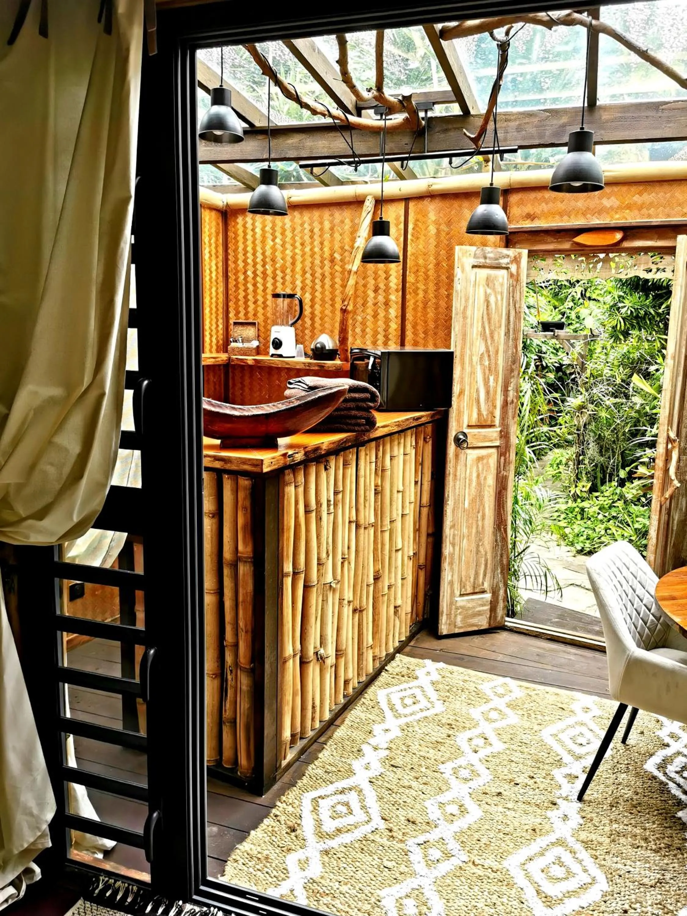 kitchen in Hôtel Fenua Mata'i'oa