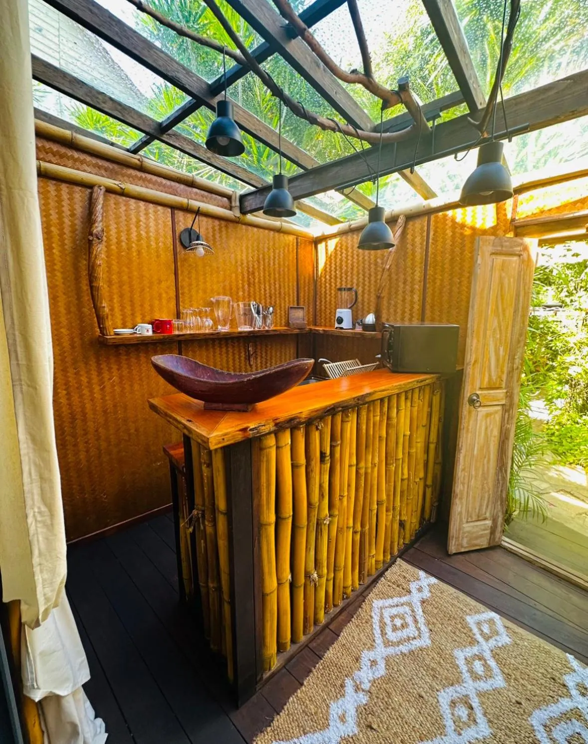 kitchen in Hôtel Fenua Mata'i'oa