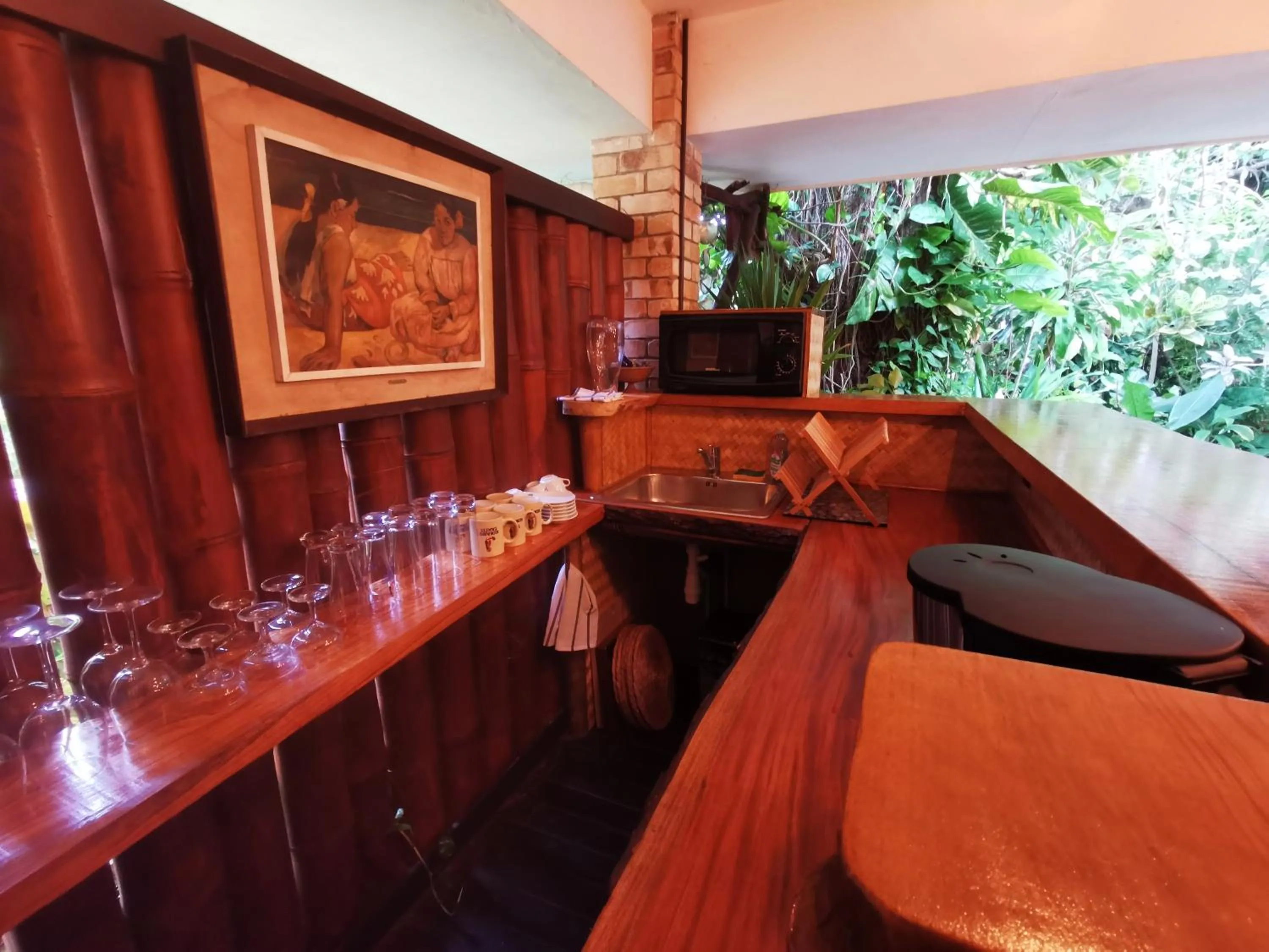 Lounge or bar in Hôtel Fenua Mata'i'oa