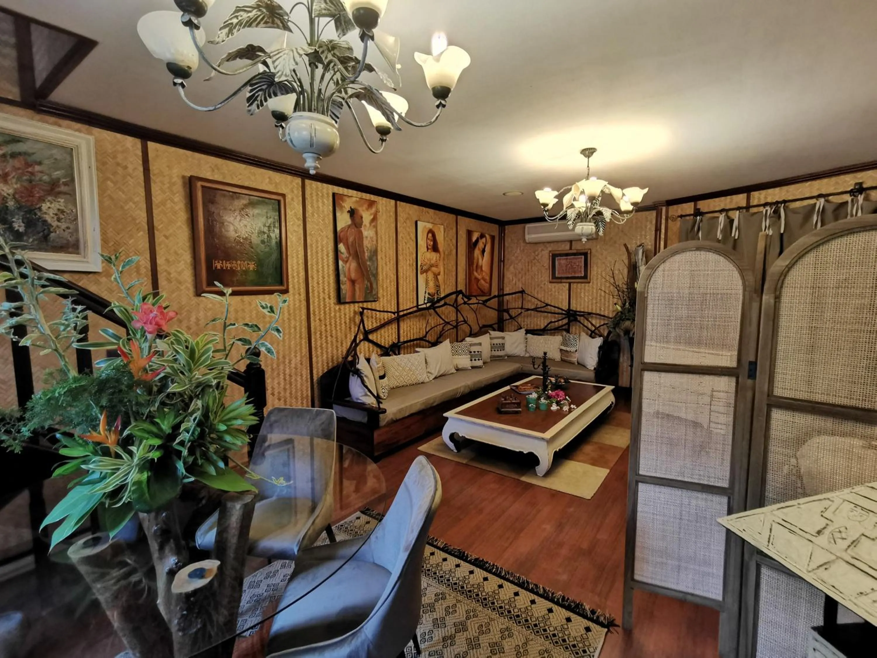 Seating area in Hôtel Fenua Mata'i'oa