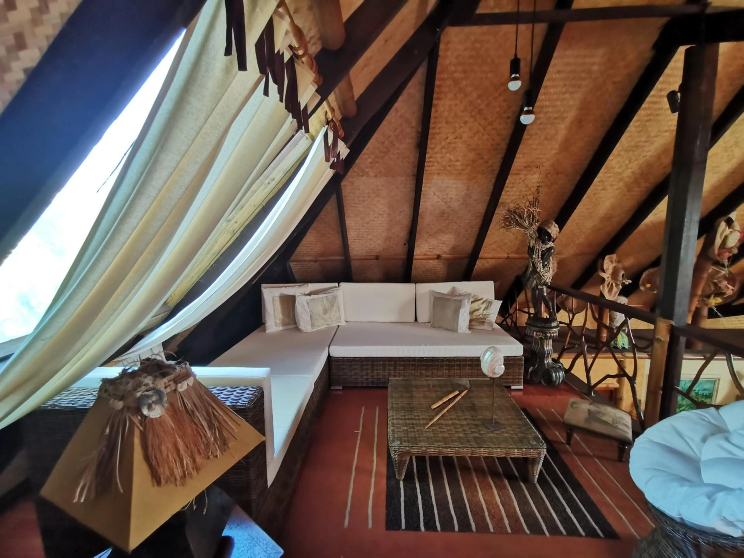 Lounge or bar in Hôtel Fenua Mata'i'oa