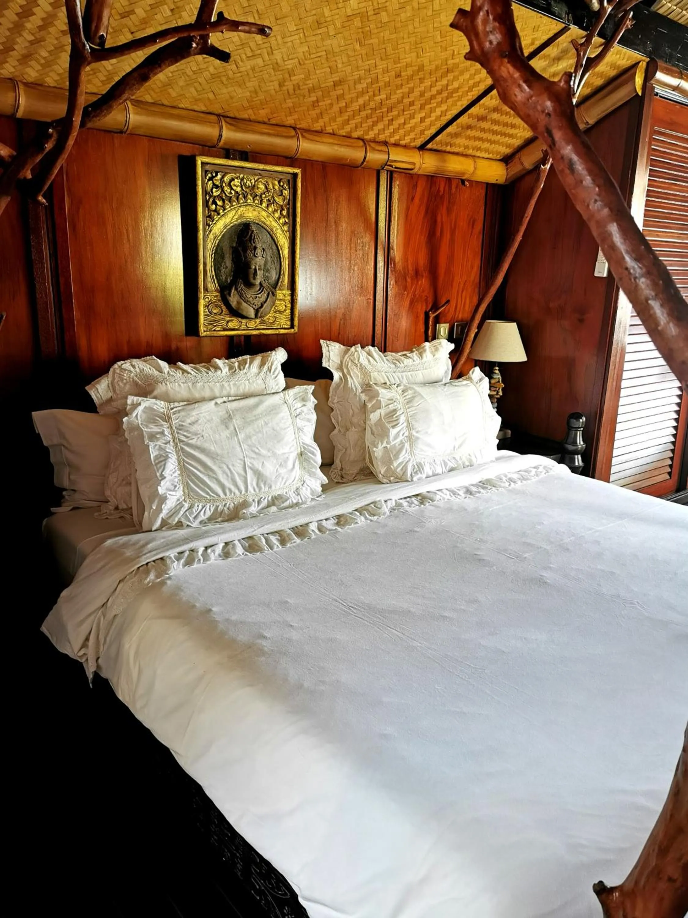 Bedroom, Bed in Hôtel Fenua Mata'i'oa