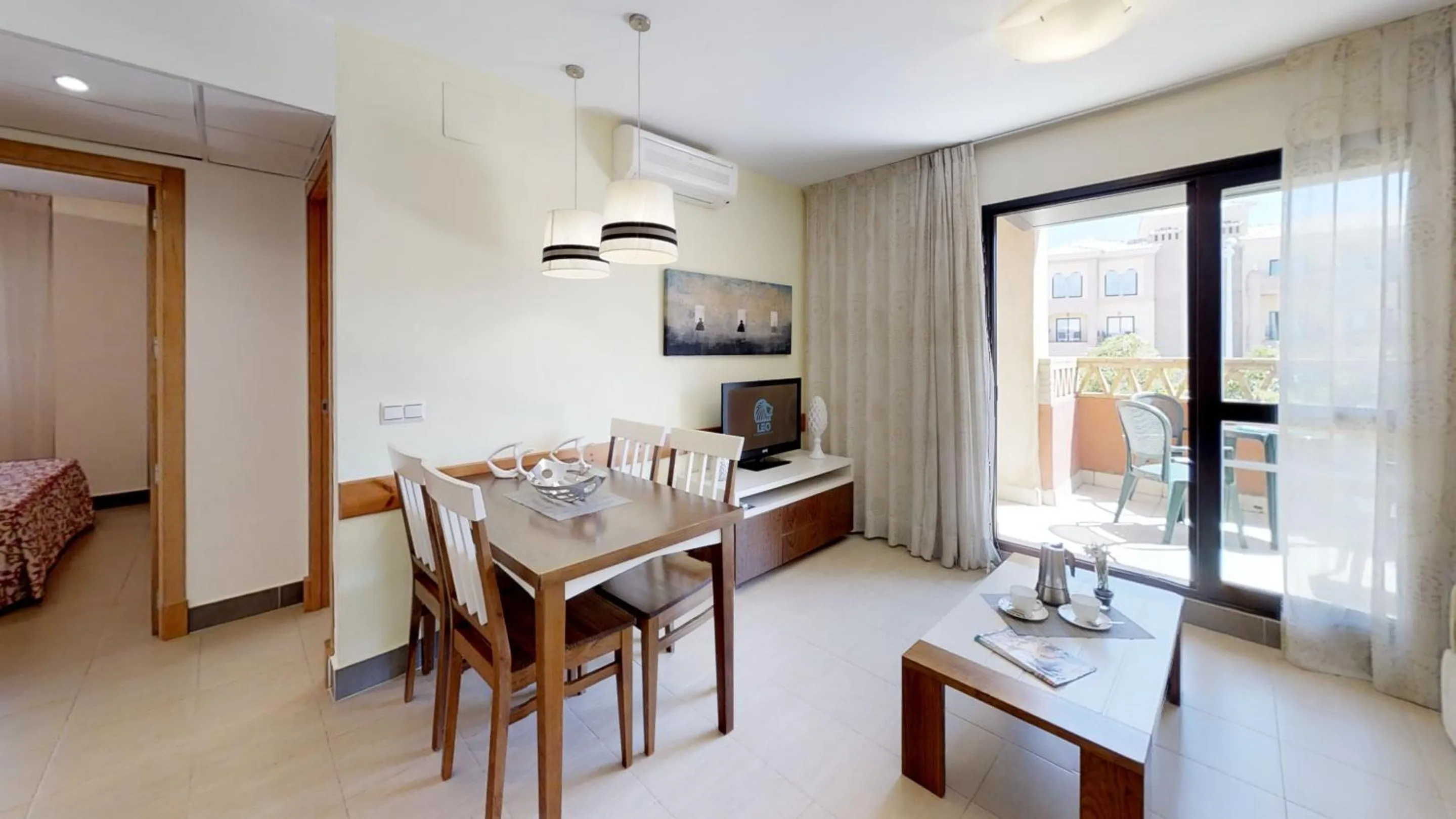 TV and multimedia in Leo Punta Umbría